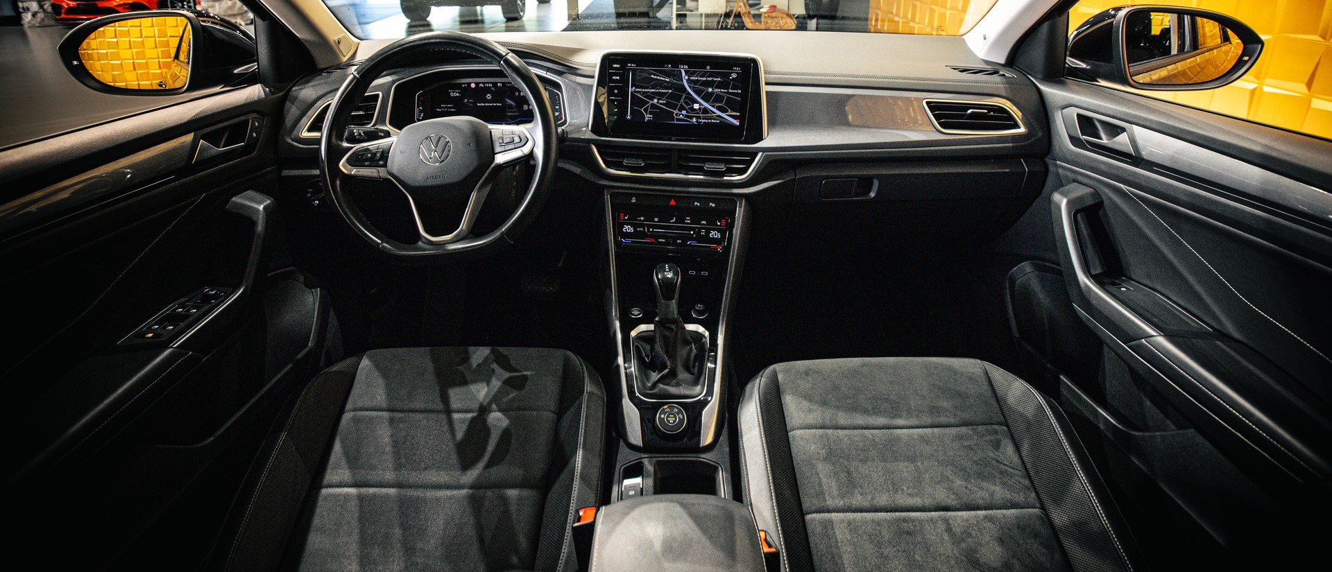 VW T-Roc 2.0 TSI Style DSG 4Motion-image-12