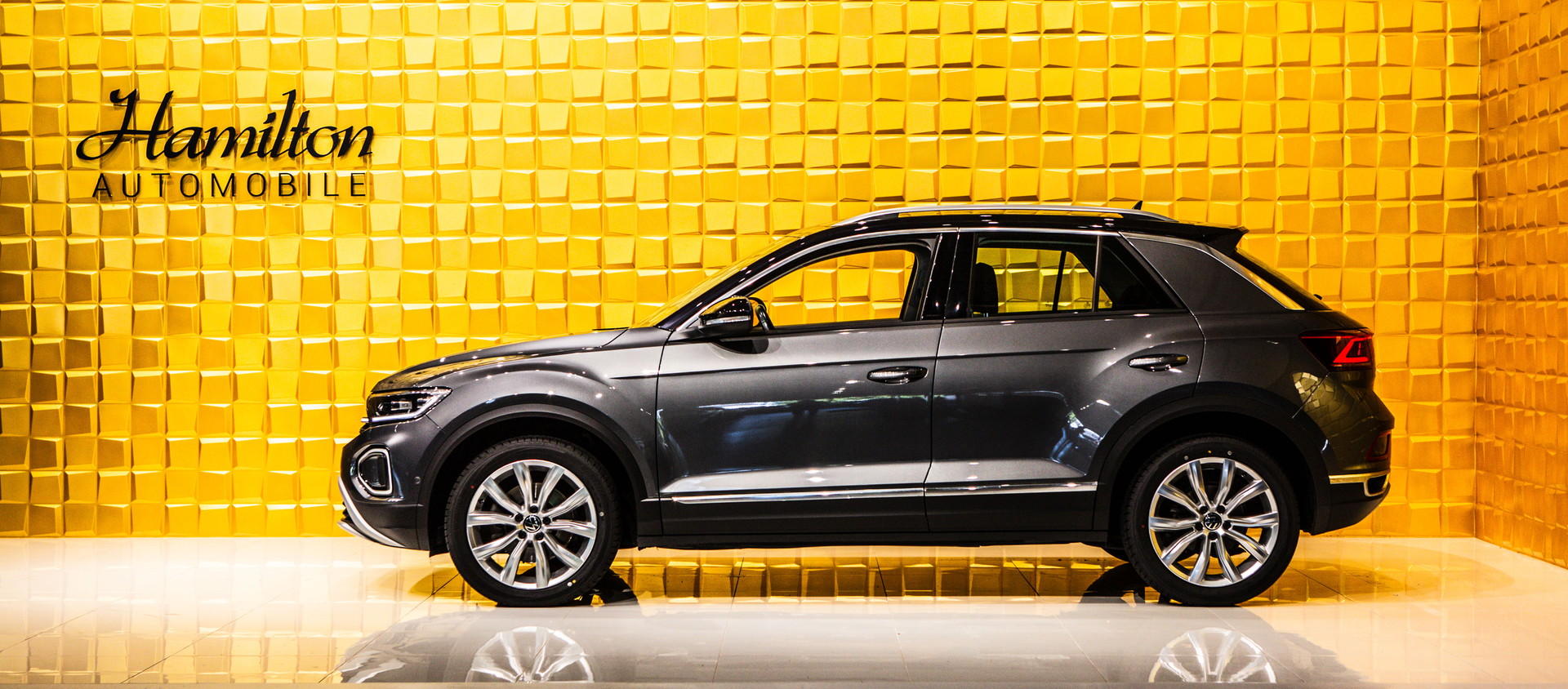 VW T-Roc 2.0 TSI Style DSG 4Motion-image-4