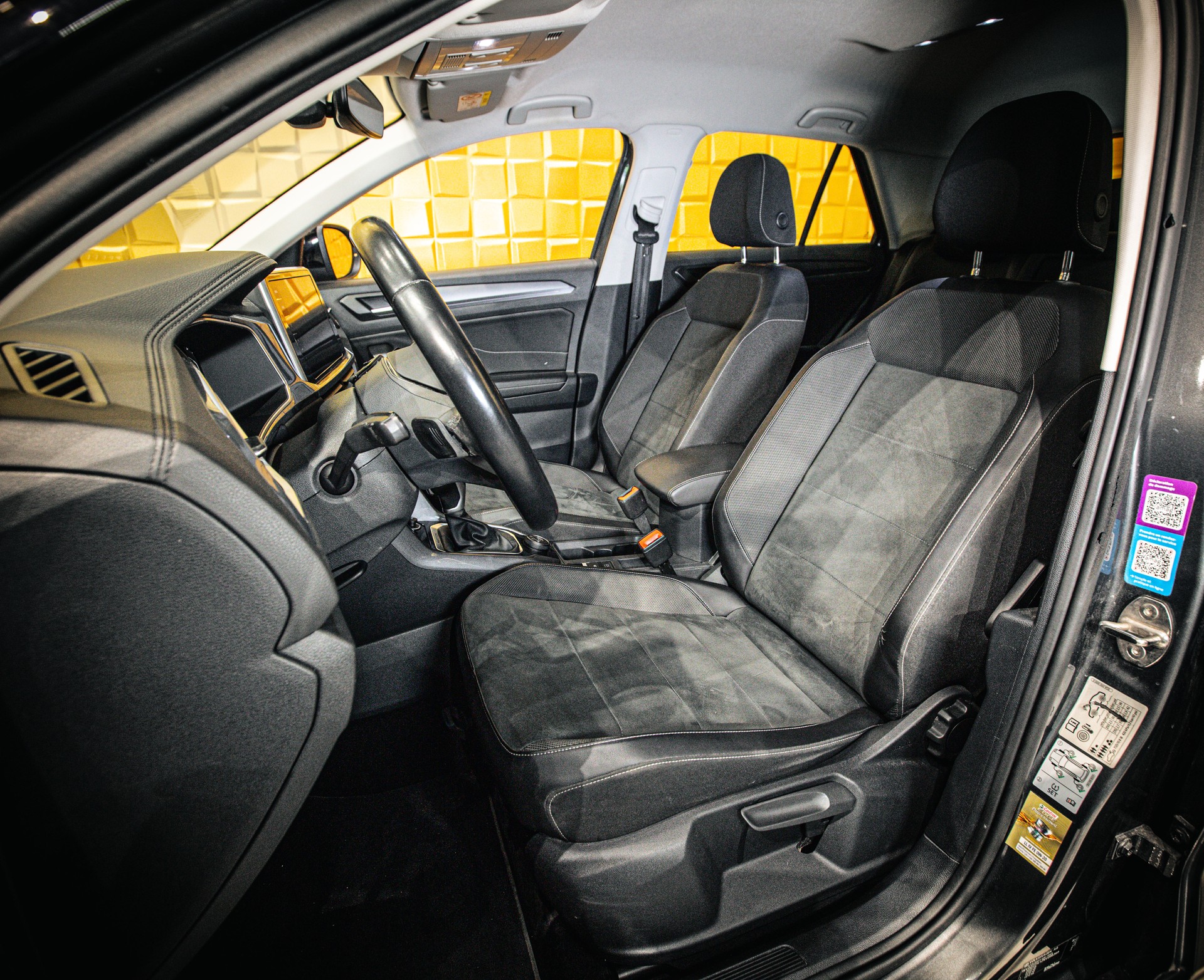 VW T-Roc 2.0 TSI Style DSG 4Motion-image-10