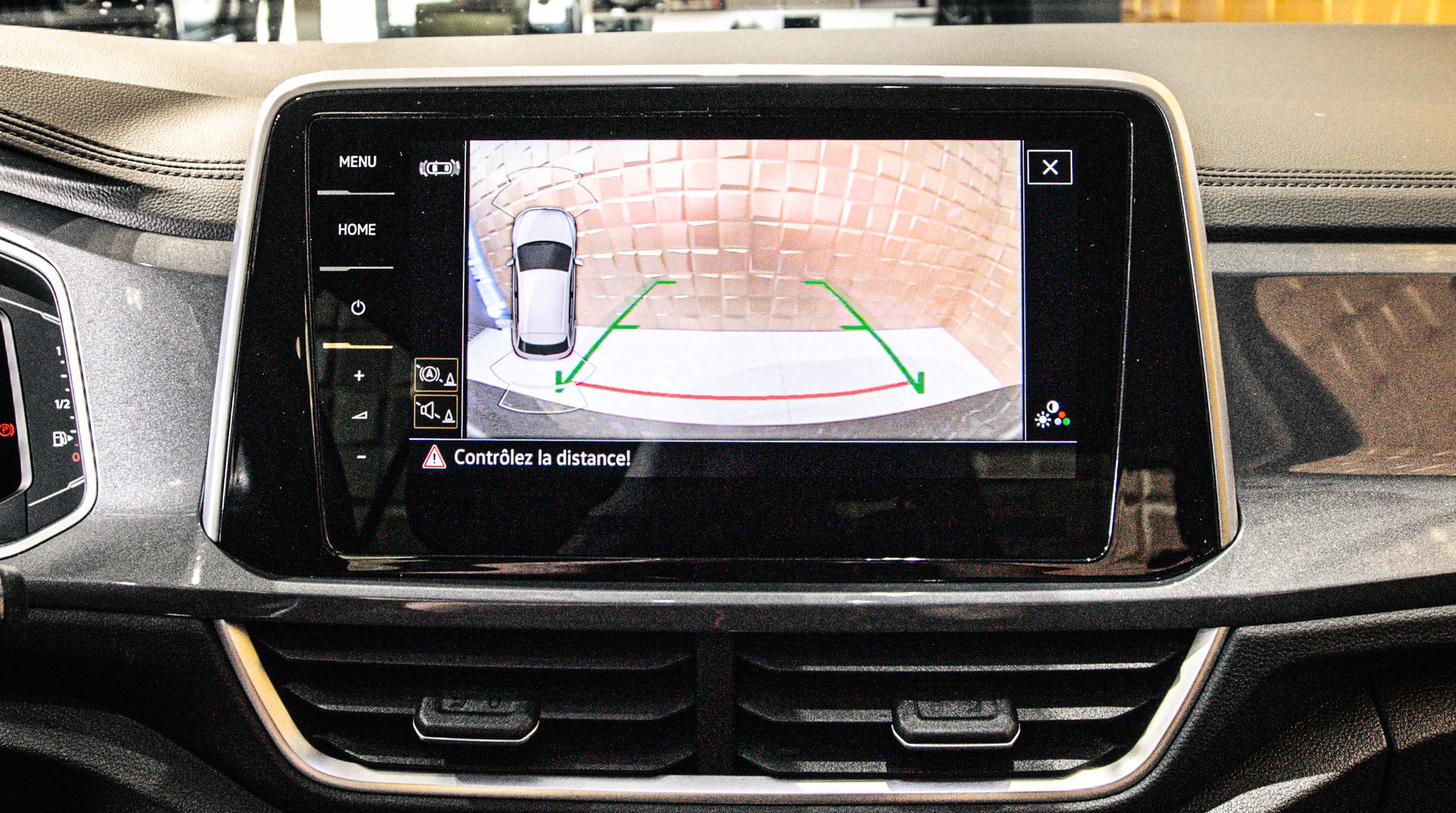VW T-Roc 2.0 TSI Style DSG 4Motion-image-17