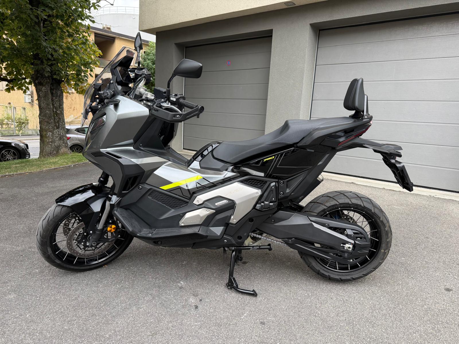 HONDA X-ADV 750-showroom-element-2