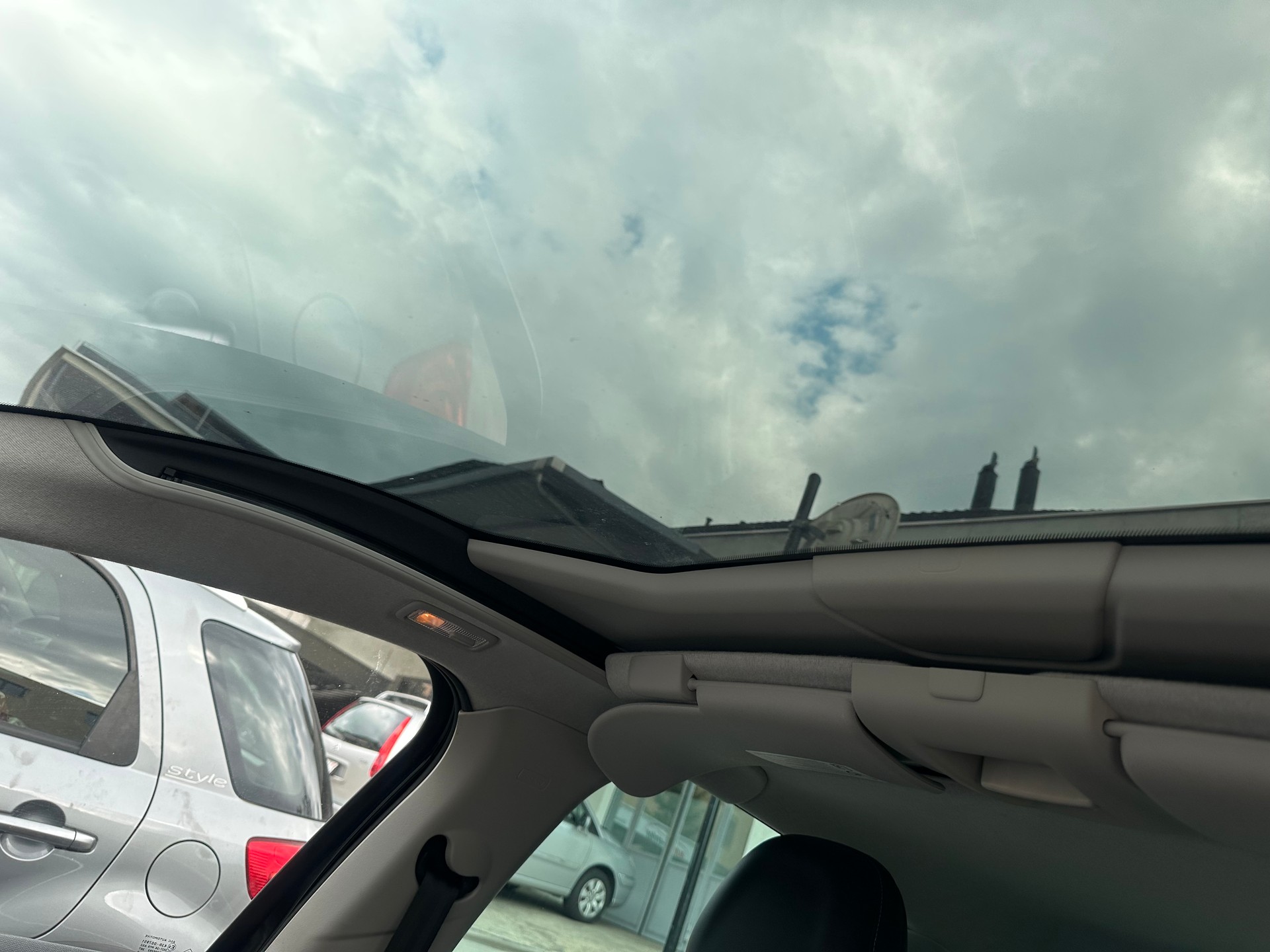 CITROEN C3 1.6i 16V Exclusive Automatic-image-7