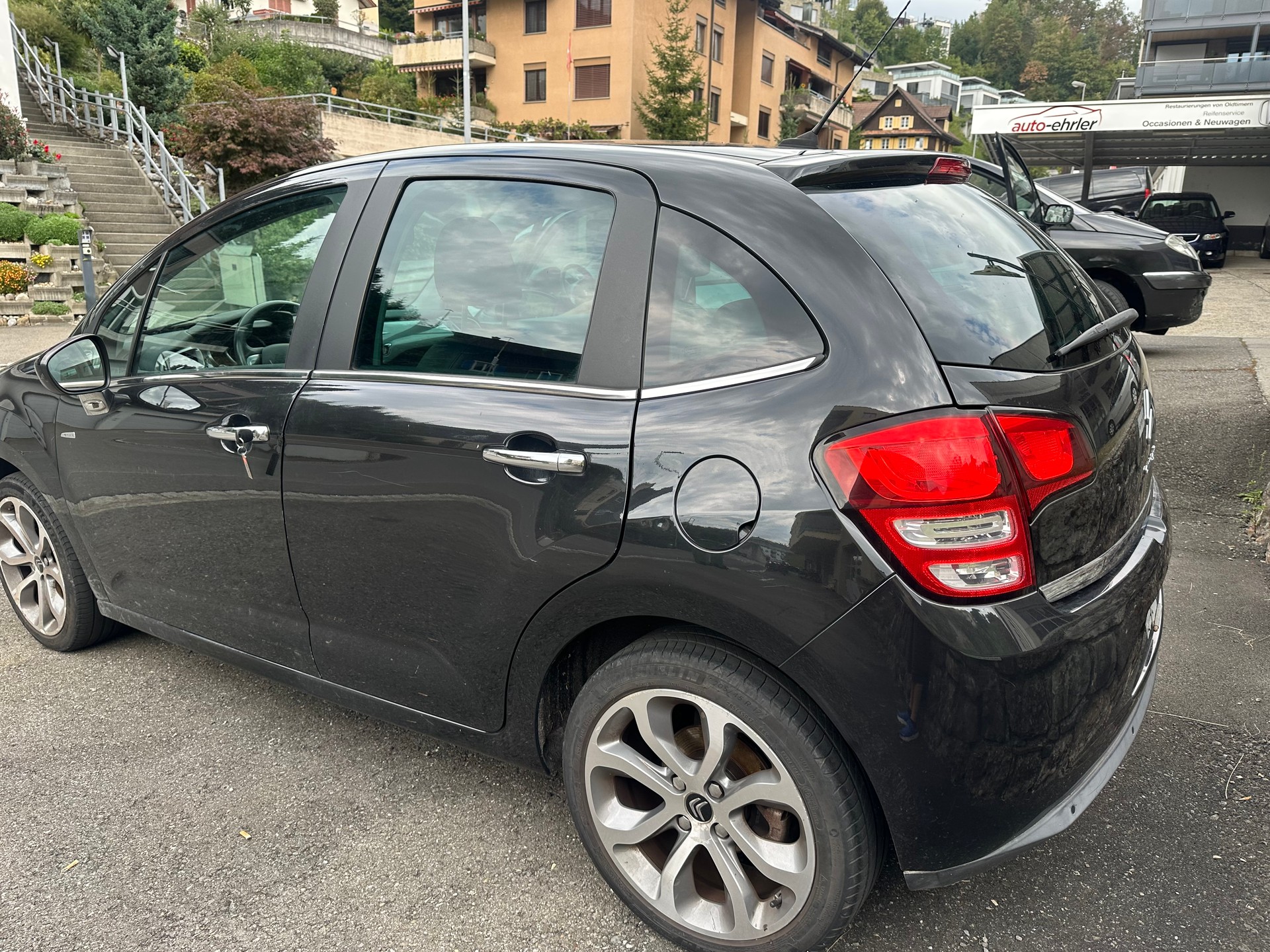 CITROEN C3 1.6i 16V Exclusive Automatic-image-4