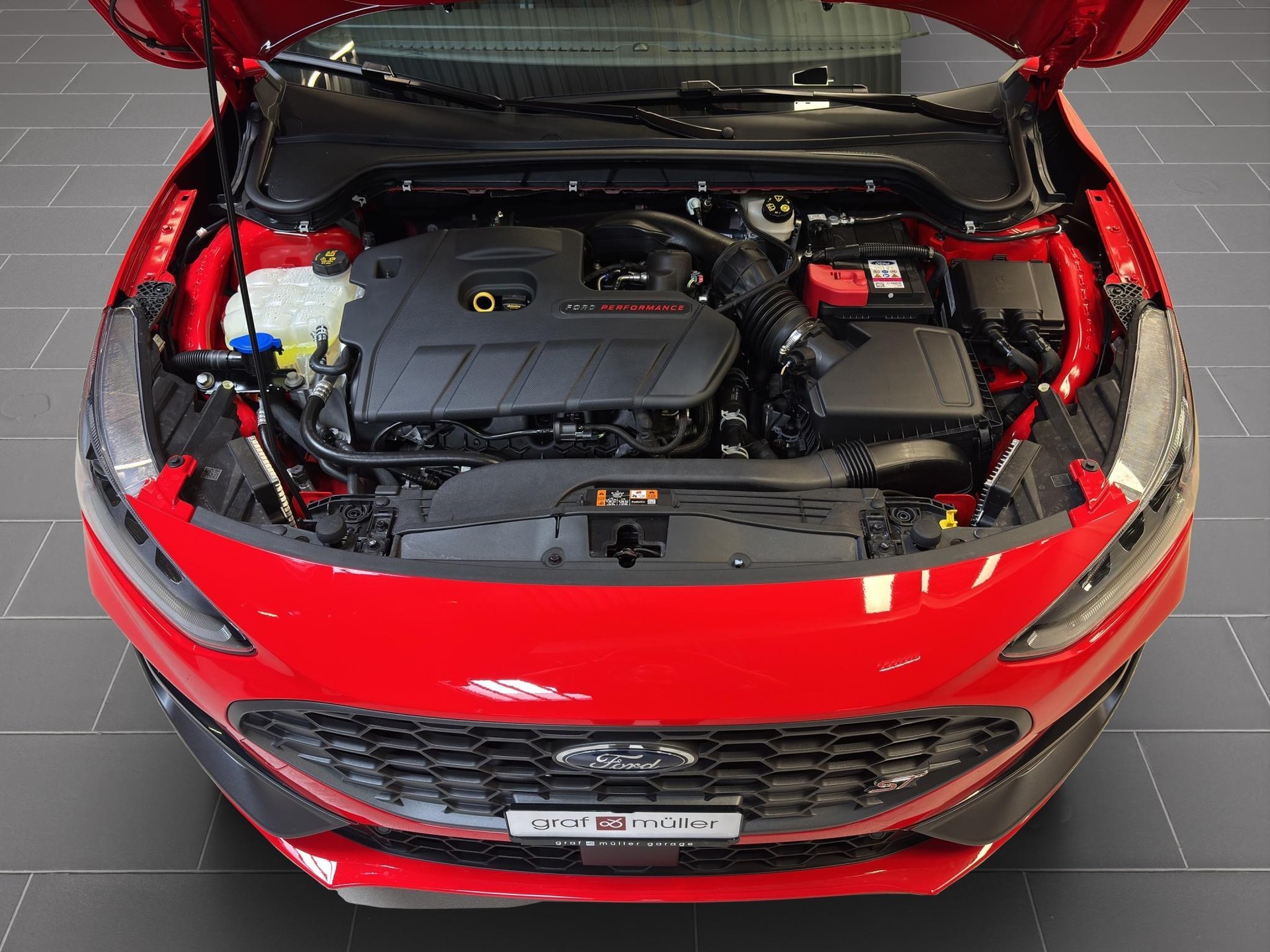 FORD Focus Station Wagon 2.3 EcoB ST X-image-21