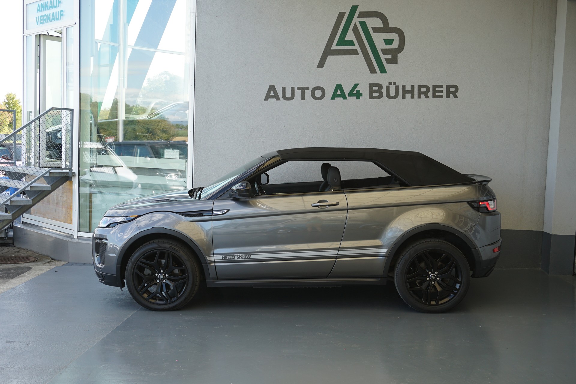 LAND ROVER Evoque 2.0Si4 HSE Dynamic-image-0