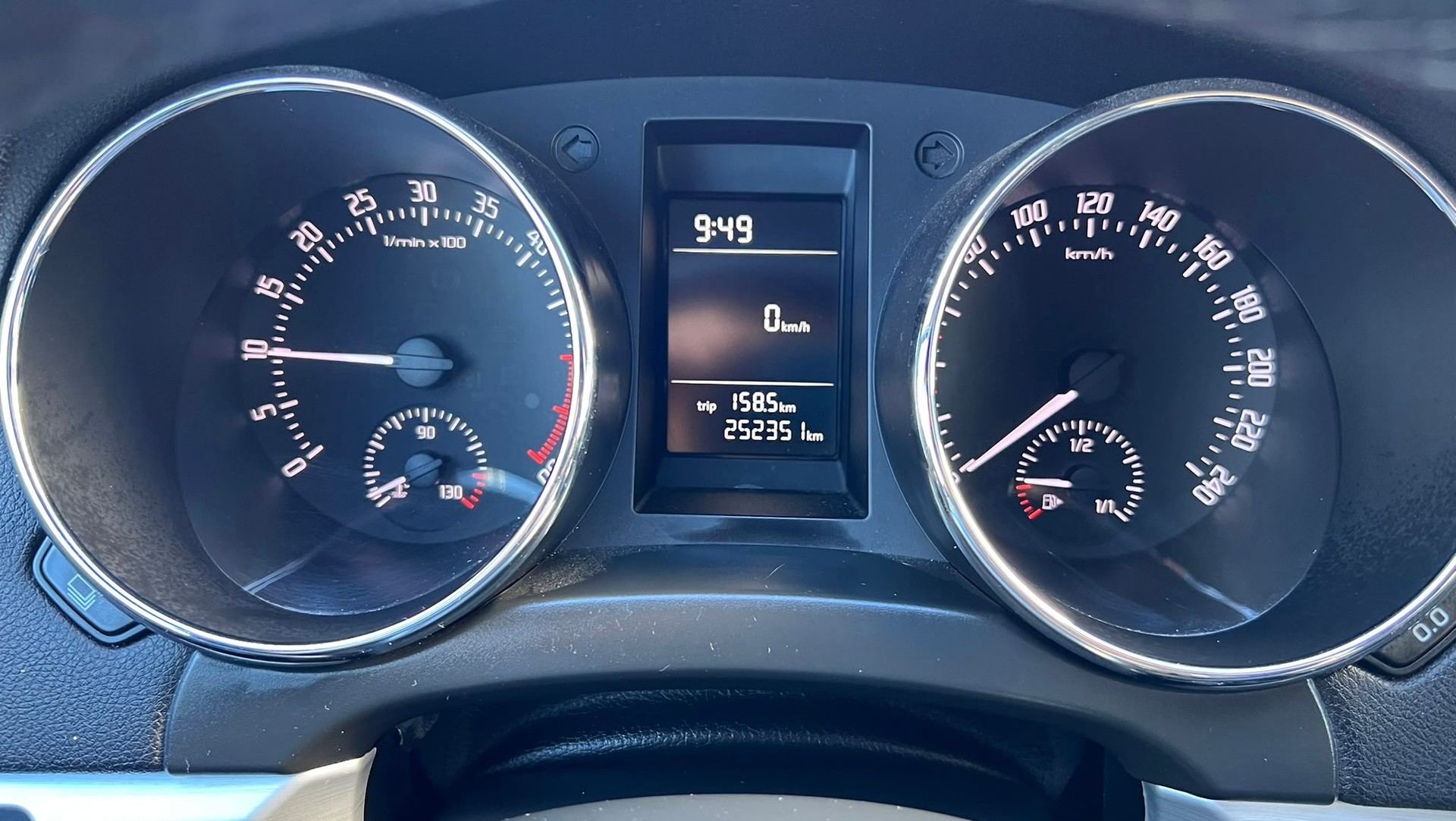 SKODA Yeti 1.6 TDI GreenLine Ambition 4x2-image-5