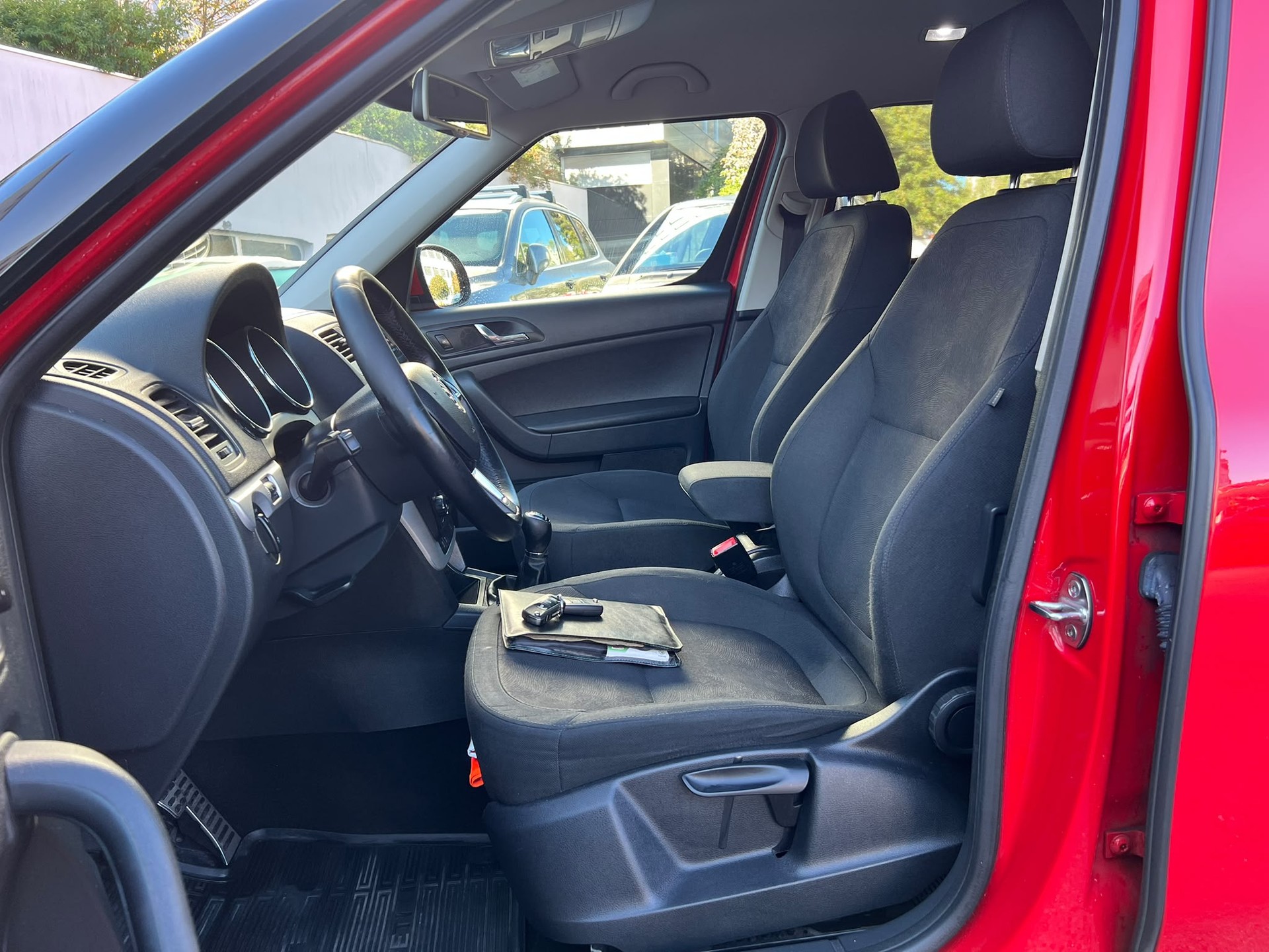 SKODA Yeti 1.6 TDI GreenLine Ambition 4x2-image-8