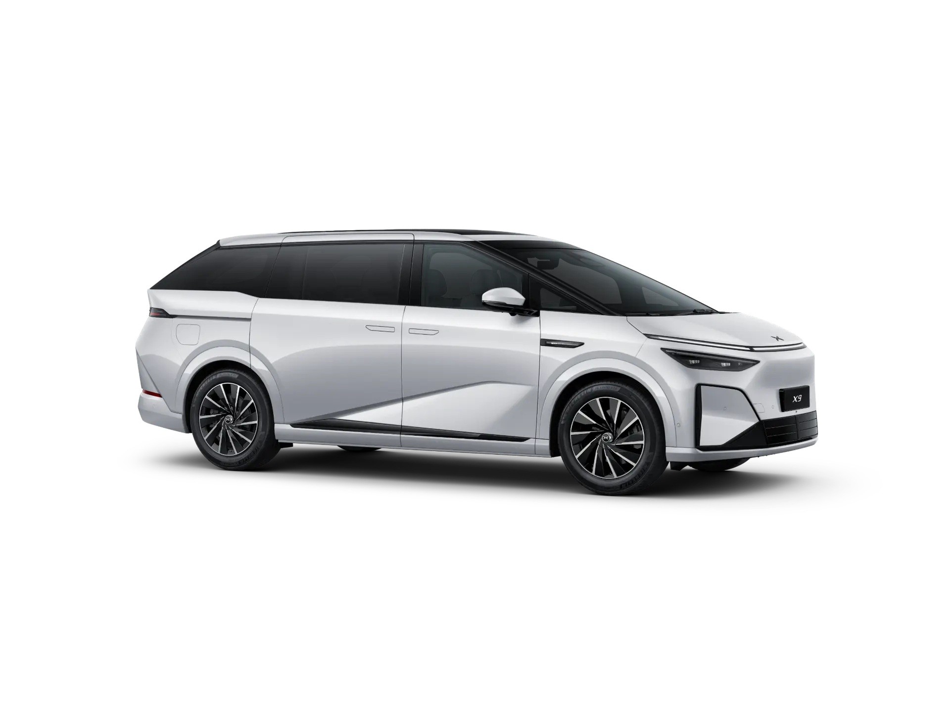 XPENG X9 AWD Performance-image-1