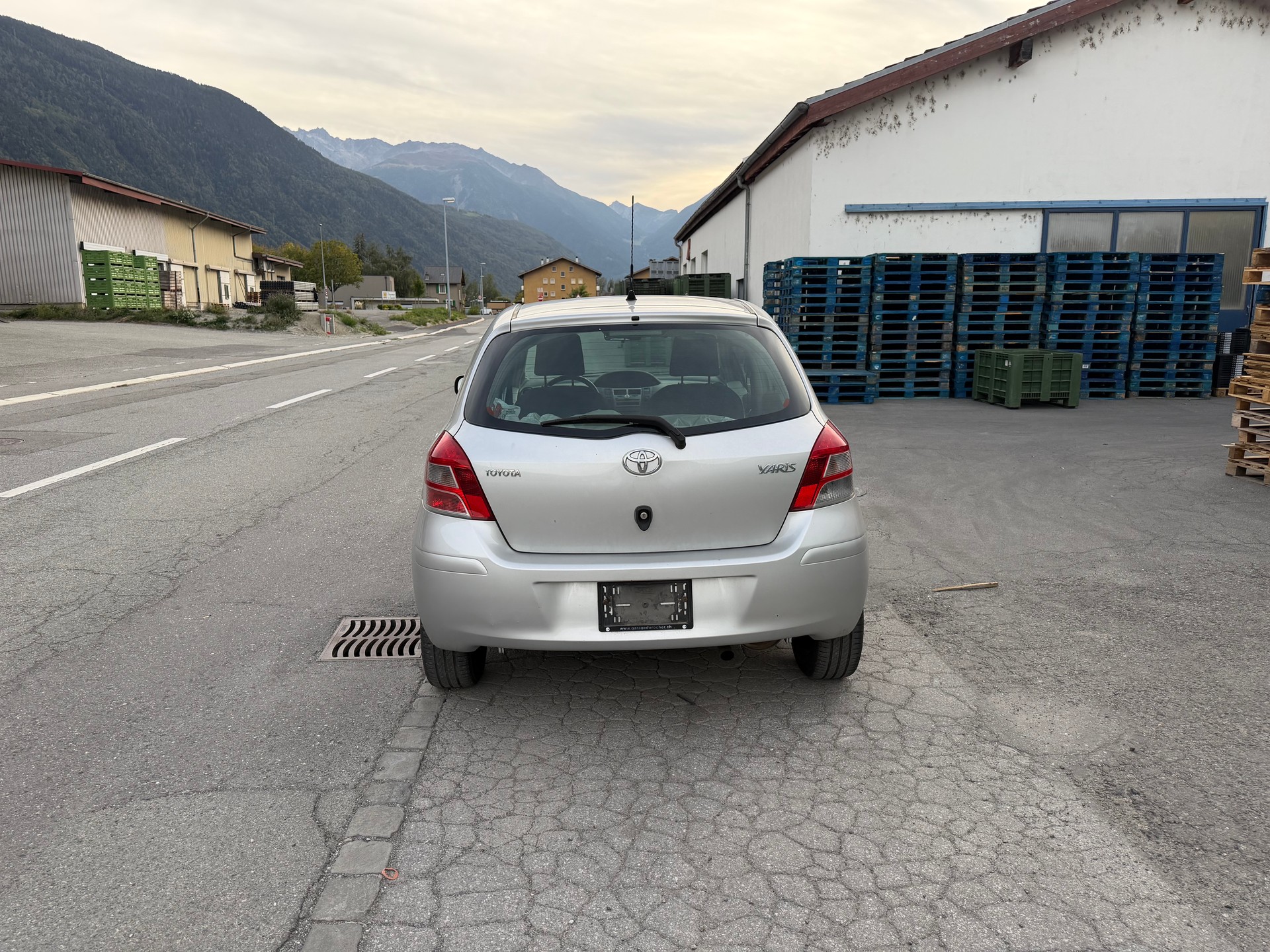 TOYOTA Yaris 1.33 Linea Sol-image-7