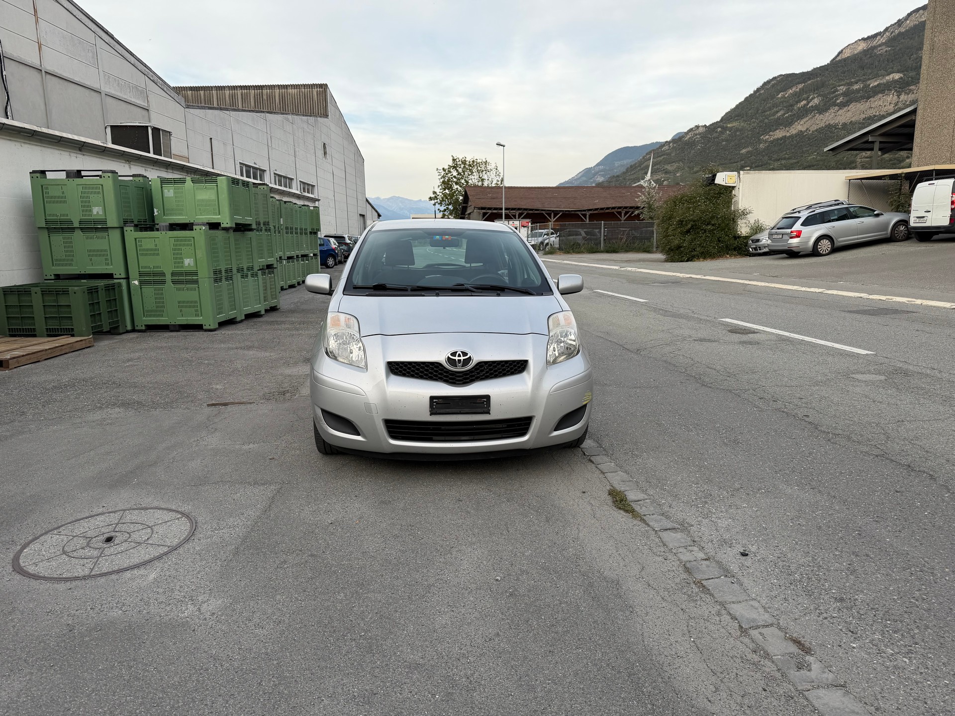 TOYOTA Yaris 1.33 Linea Sol-image-9
