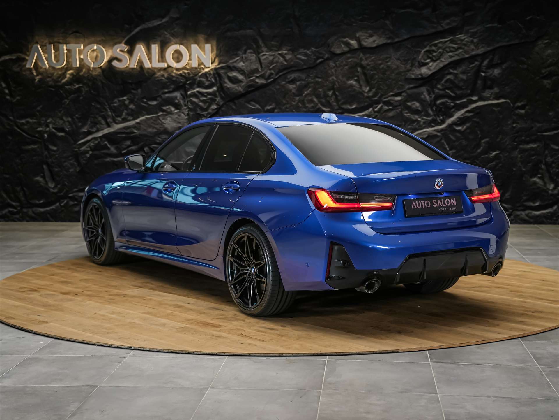 BMW 320i xDrive Steptronic M Sport Pro *Facelift*20" Felgen*Abstandsregler*Head-Up*-image-3