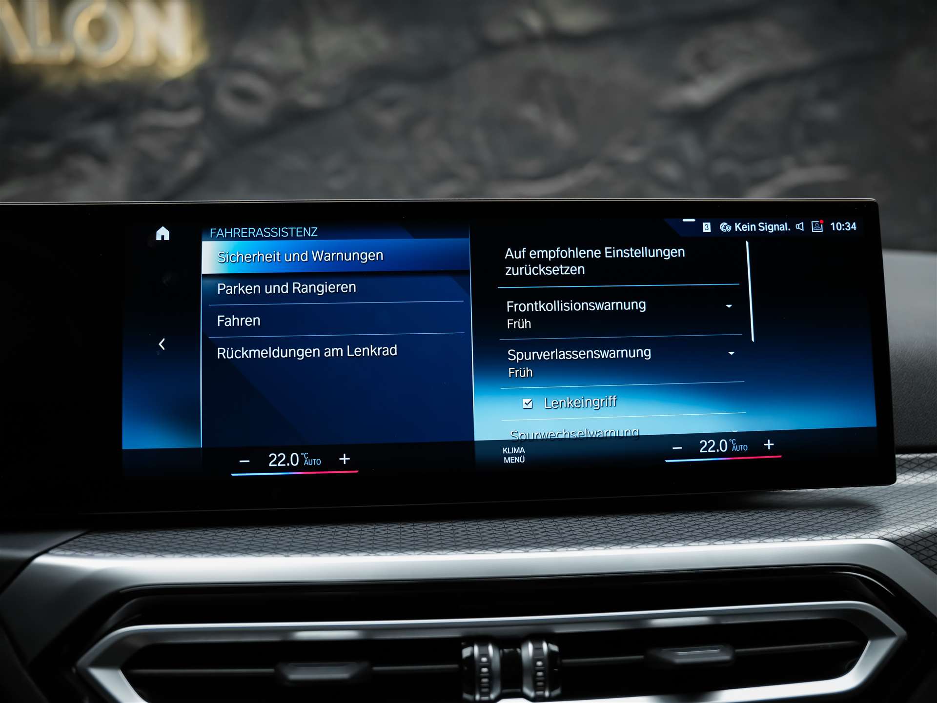BMW 320i xDrive Steptronic M Sport Pro *Facelift*20" Felgen*Abstandsregler*Head-Up*-image-32