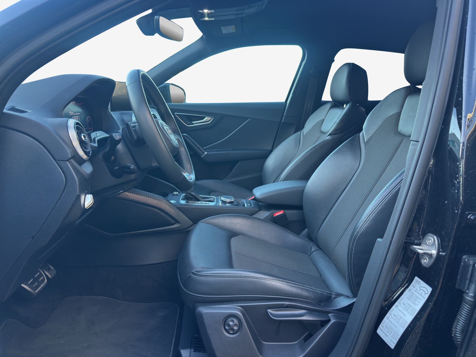 AUDI Q2 40 TFSI S line Attraction quattro S-tronic-image-7