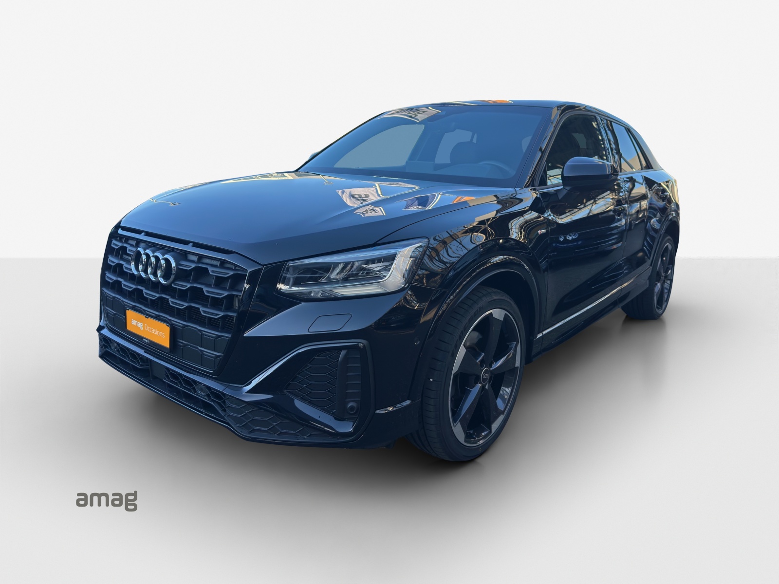AUDI Q2 40 TFSI S line Attraction quattro S-tronic-image-0