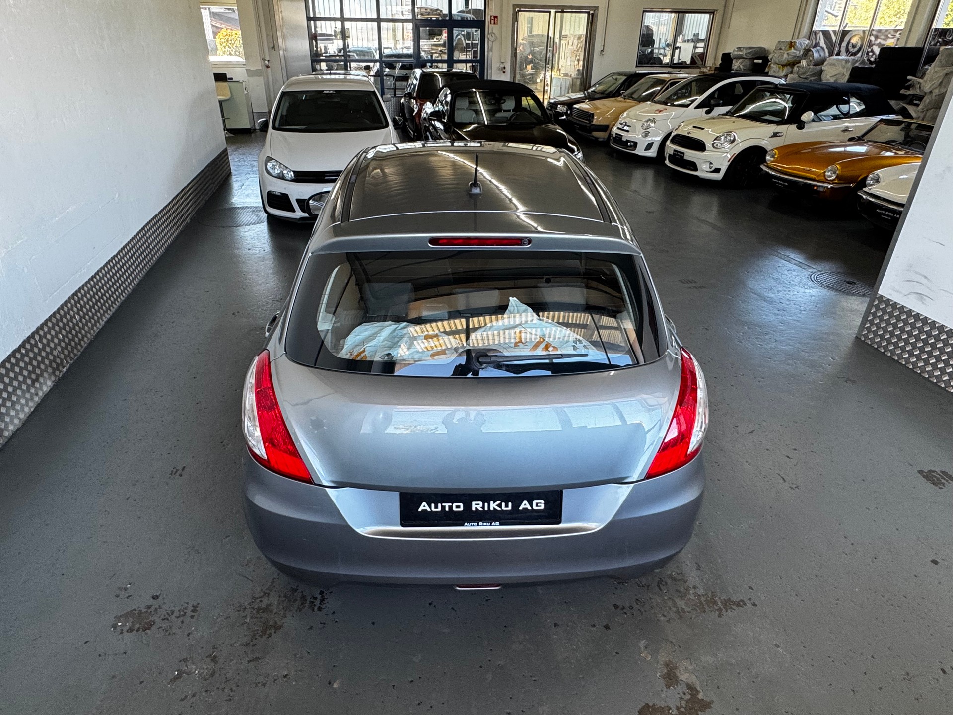 SUZUKI Swift 1.2i 16V GL Top-image-9