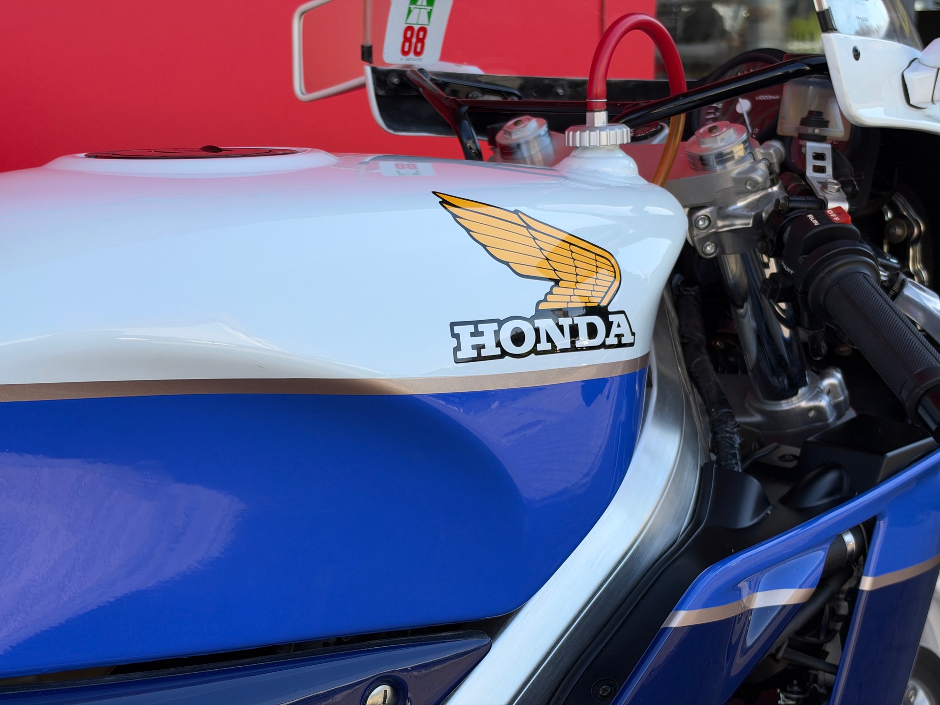 HONDA VFR 750 R (RC30)-image-8