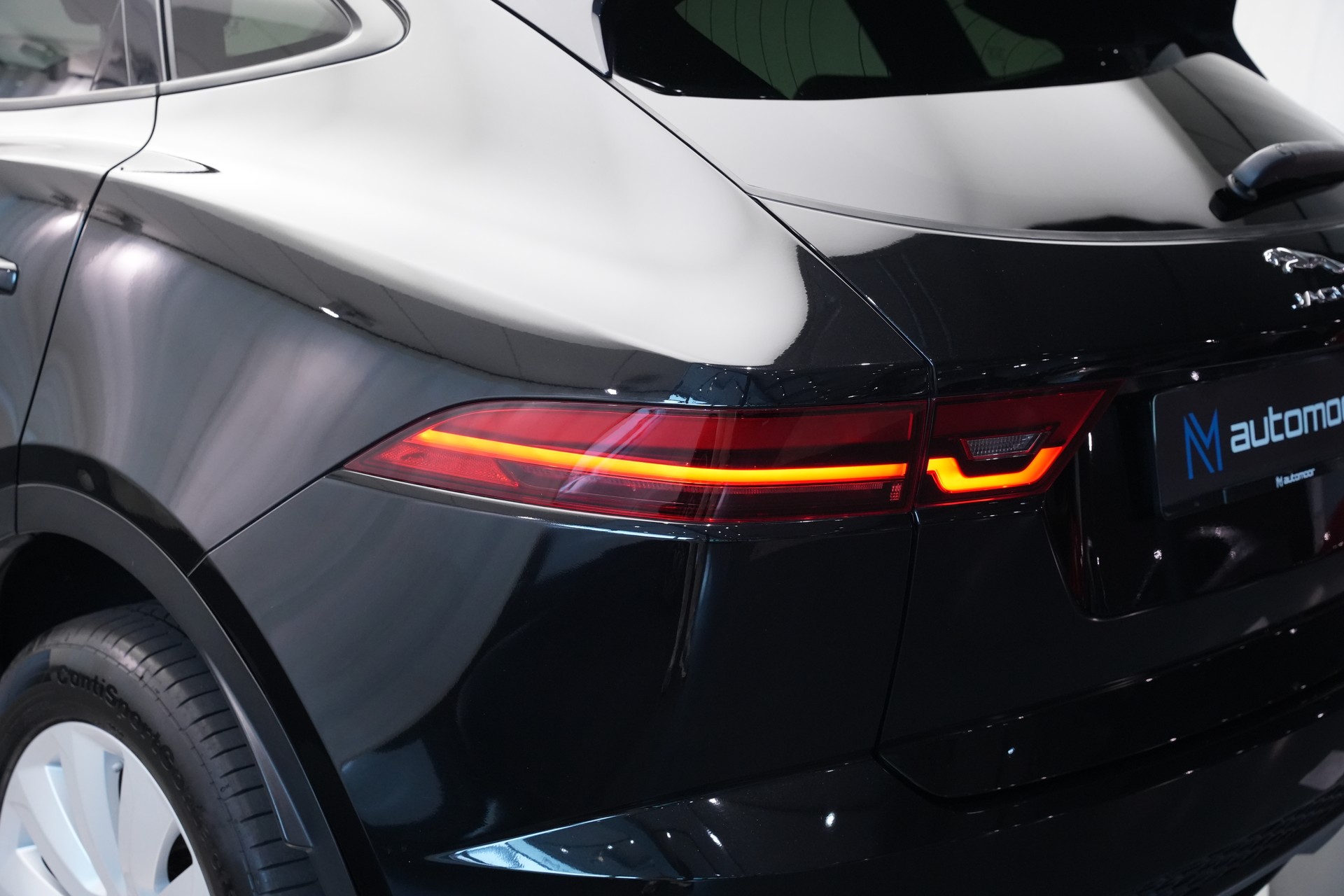 JAGUAR E-Pace 2.0 P250 R-Dynamic SE AWD Automatik-image-34