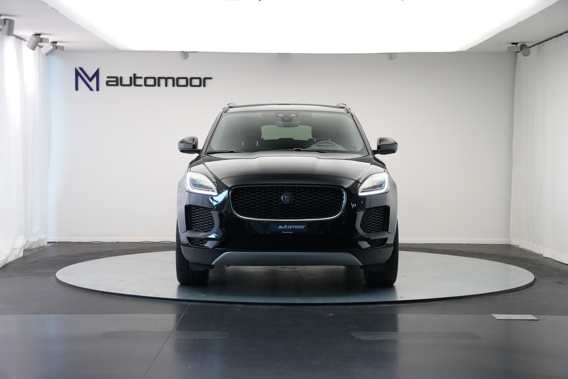 JAGUAR E-Pace 2.0 P250 R-Dynamic SE AWD Automatik-image-1