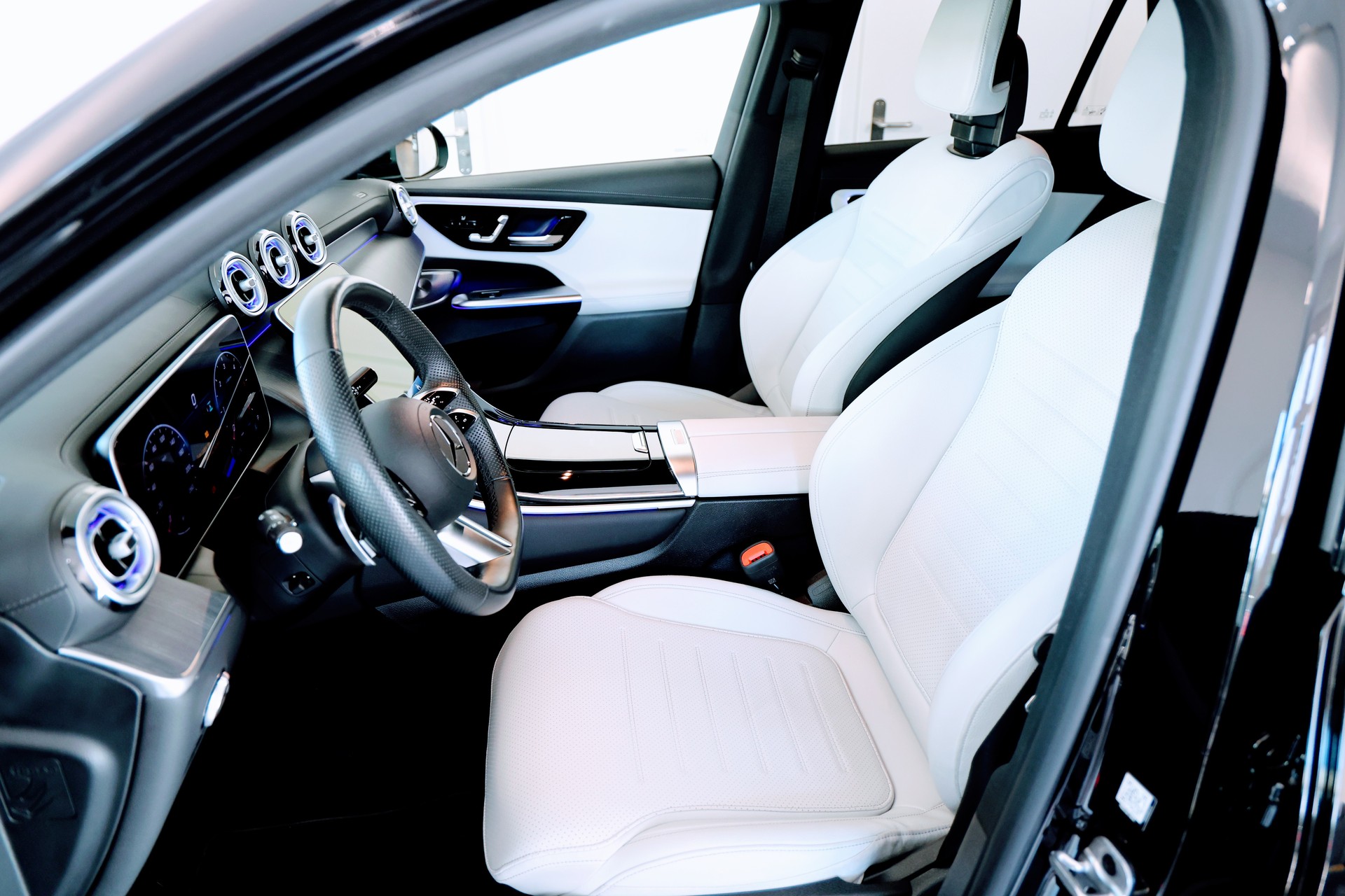 MERCEDES-BENZ GLC 220 d 4Matic 9G-Tronic-image-5