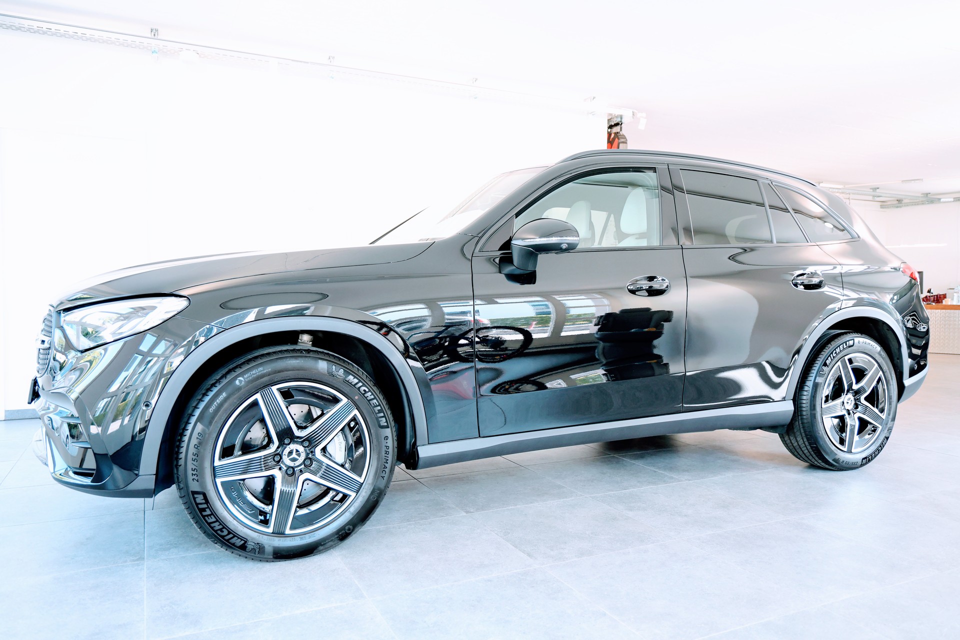 MERCEDES-BENZ GLC 220 d 4Matic 9G-Tronic-image-11