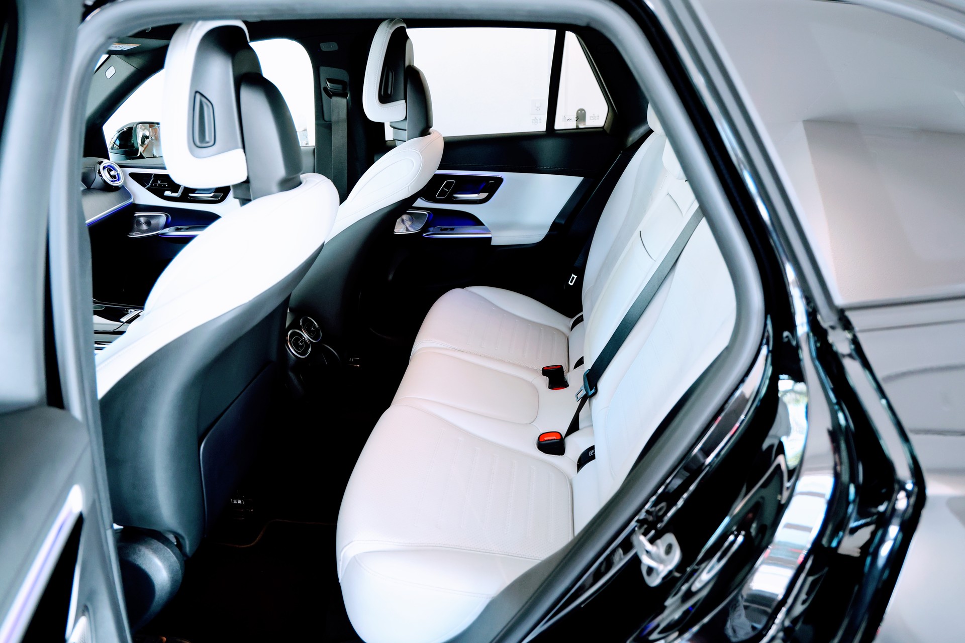 MERCEDES-BENZ GLC 220 d 4Matic 9G-Tronic-image-6