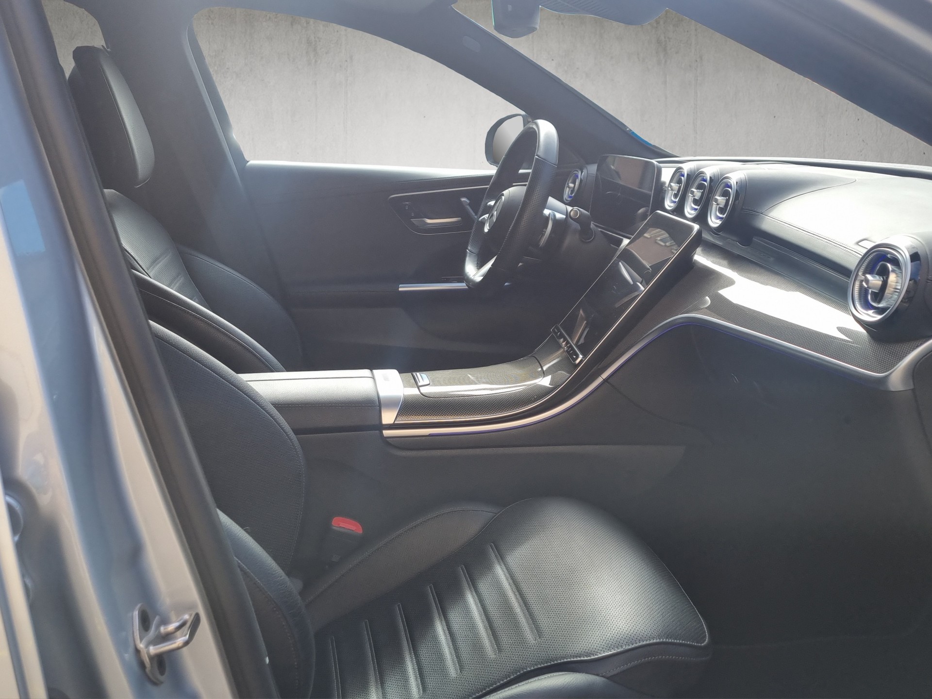 MERCEDES-BENZ C 220 d Swiss Star AMG Line 4matic Kombi-image-9