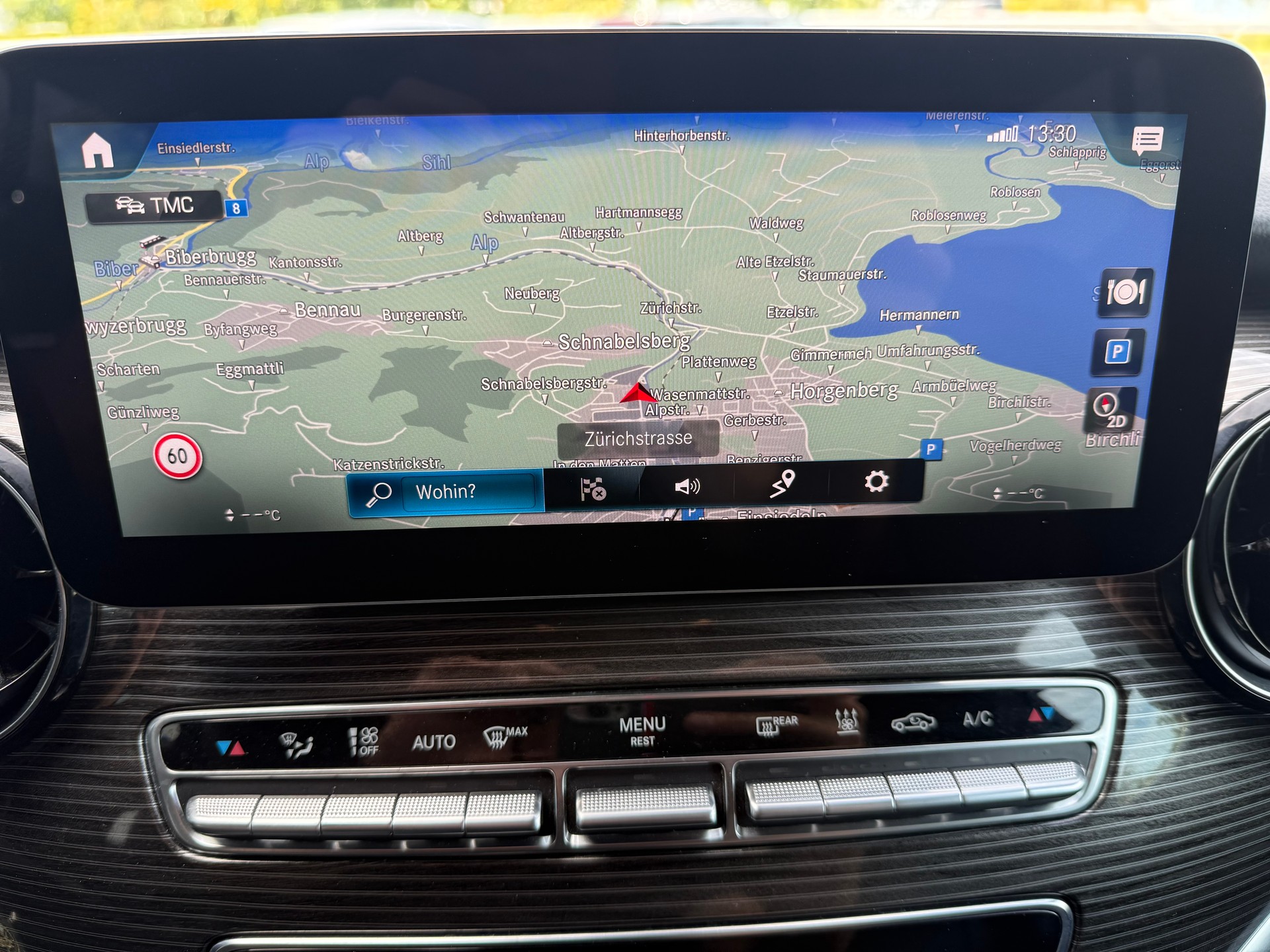 MERCEDES-BENZ V 250 d lang Exclusive 4Matic 9G-Tronic-image-27