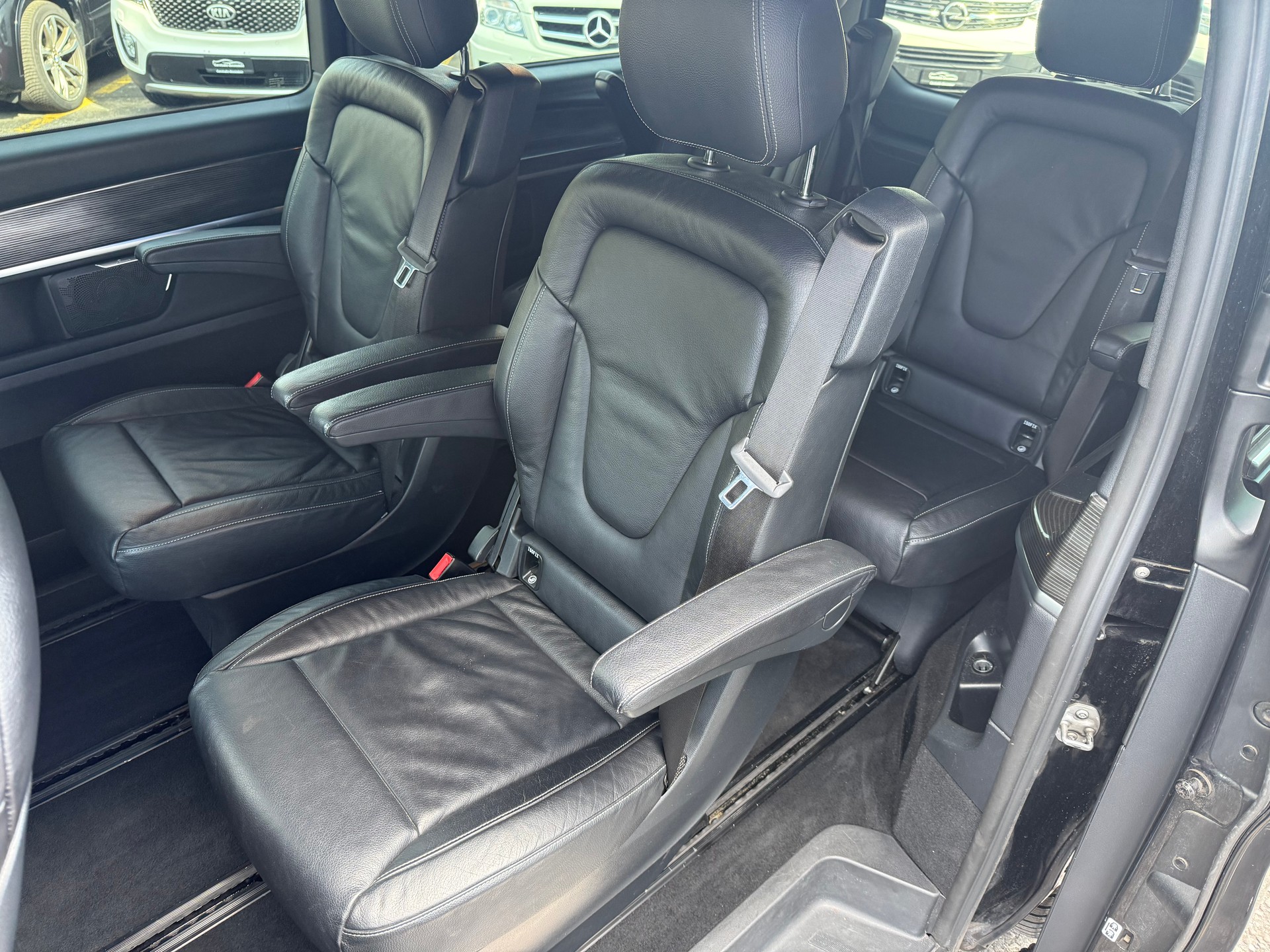 MERCEDES-BENZ V 250 d lang Exclusive 4Matic 9G-Tronic-image-20