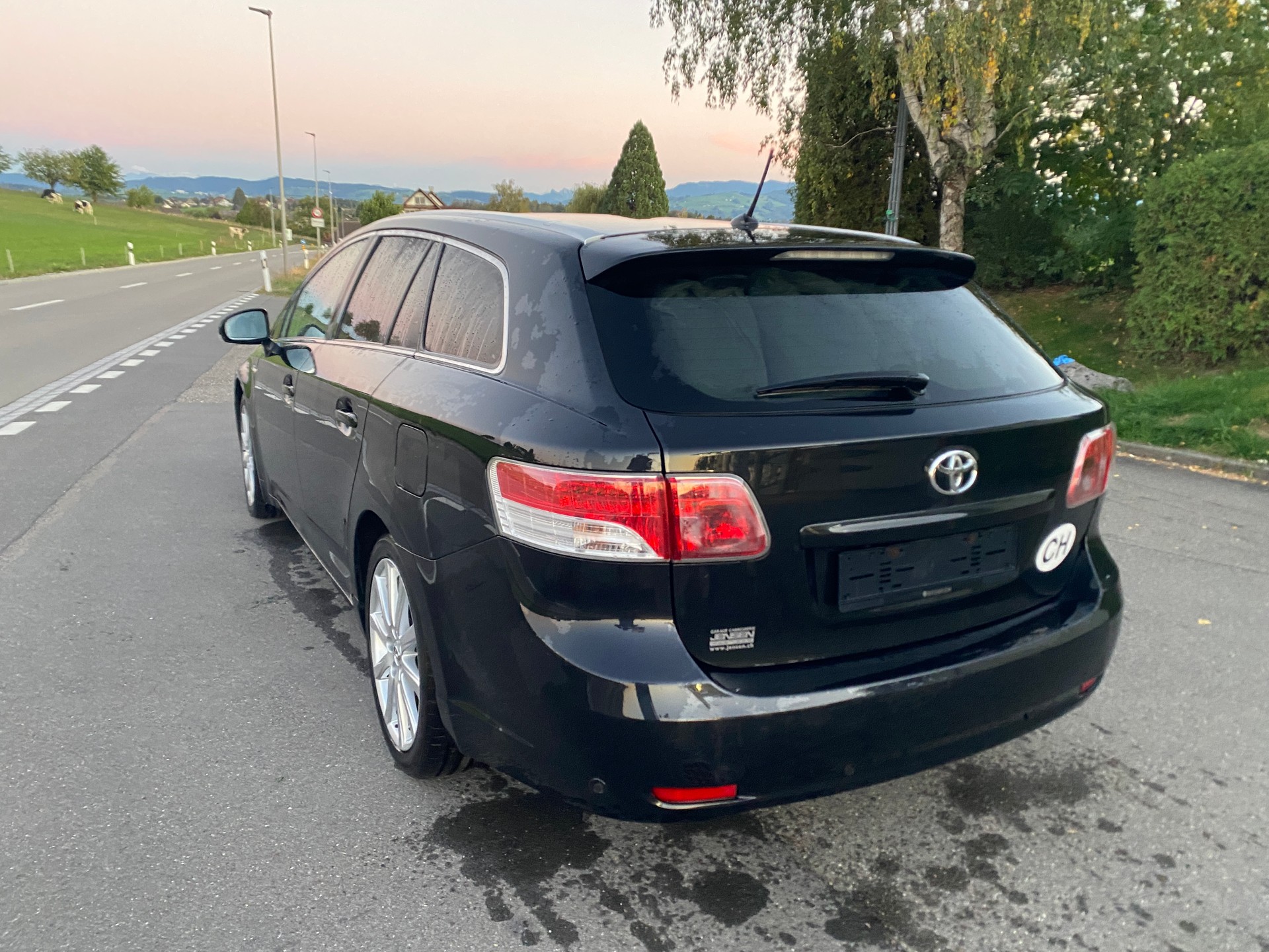 TOYOTA Avensis Sportswagon 2.2D-CAT Linea Sol Premium A-image-7