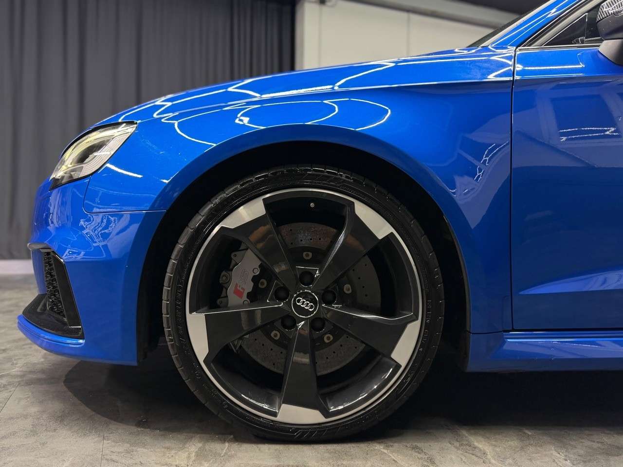 AUDI RS3 Sportback 2.5 TSI quattro S-tronic | CH-Auto | Virtual Cockpit | OHNE OPF | ACC | Keramik Bremsen | Rückfahrkamera-image-5