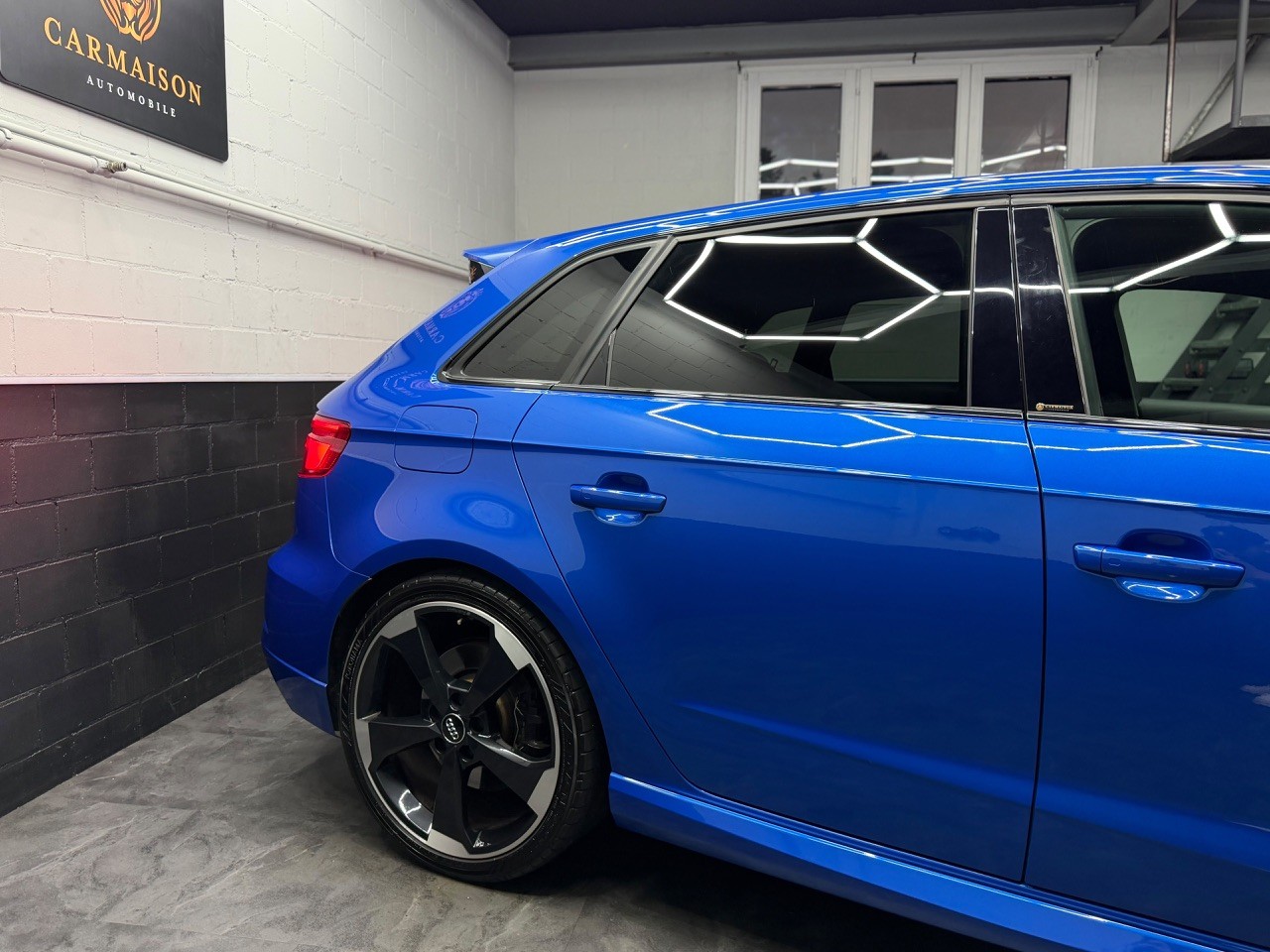 AUDI RS3 Sportback 2.5 TSI quattro S-tronic | CH-Auto | Virtual Cockpit | OHNE OPF | ACC | Keramik Bremsen | Rückfahrkamera-image-4