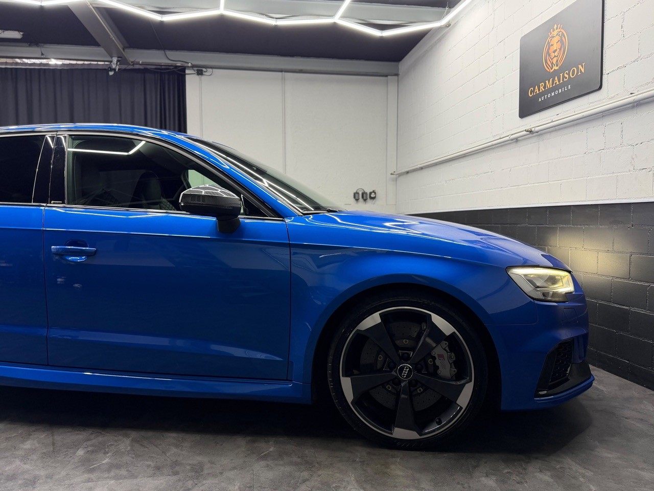 AUDI RS3 Sportback 2.5 TSI quattro S-tronic | CH-Auto | Virtual Cockpit | OHNE OPF | ACC | Keramik Bremsen | Rückfahrkamera-image-9