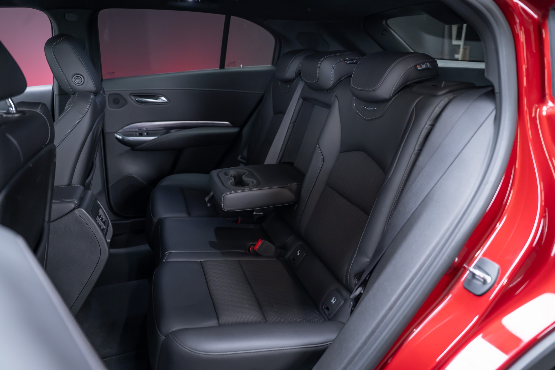 CADILLAC XT4 2.0 T Luxury AWD / Rückfahrkamera / Tempomat / el.Heckklappe-image-17