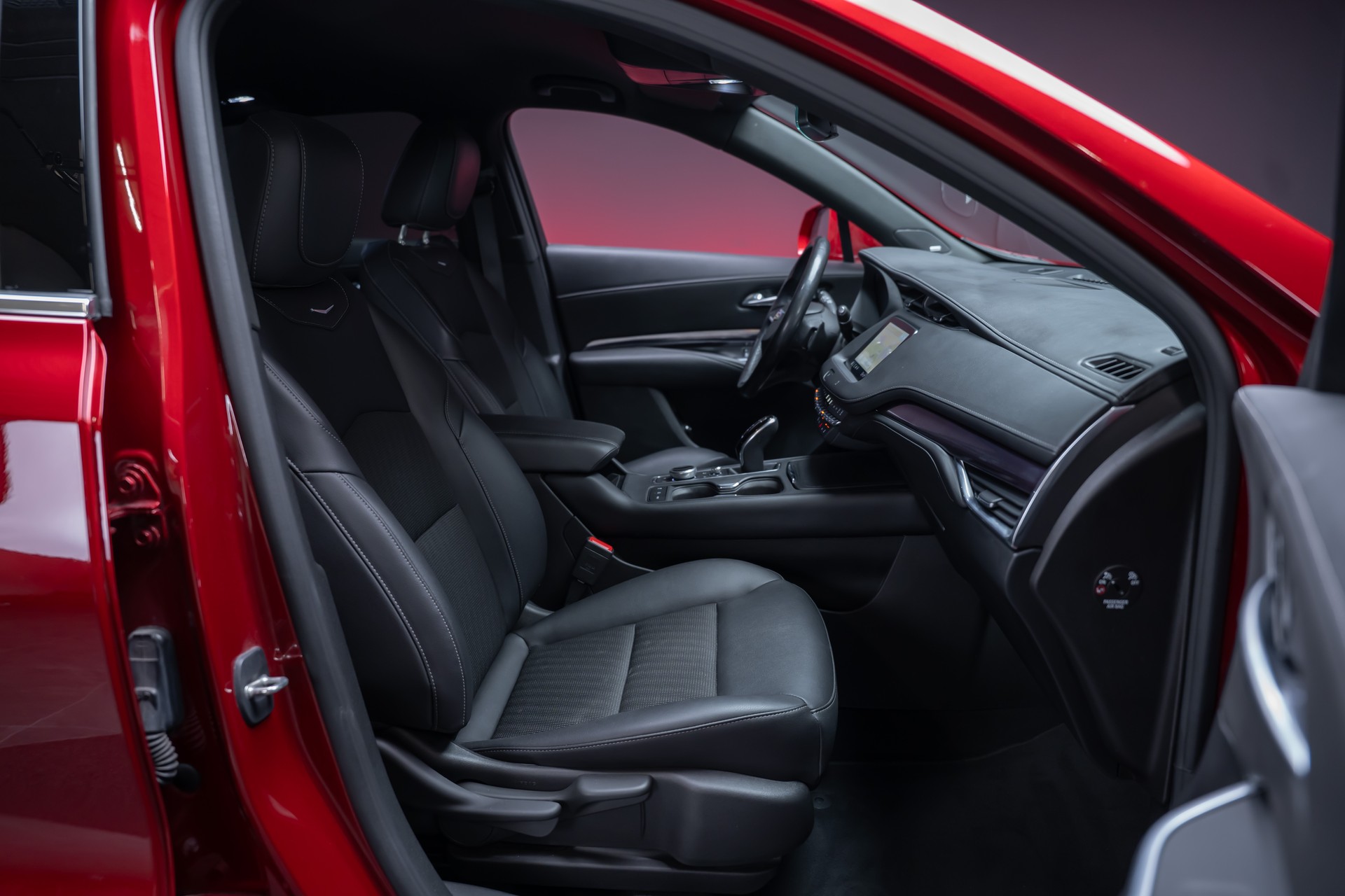 CADILLAC XT4 2.0 T Luxury AWD / Rückfahrkamera / Tempomat / el.Heckklappe-image-21