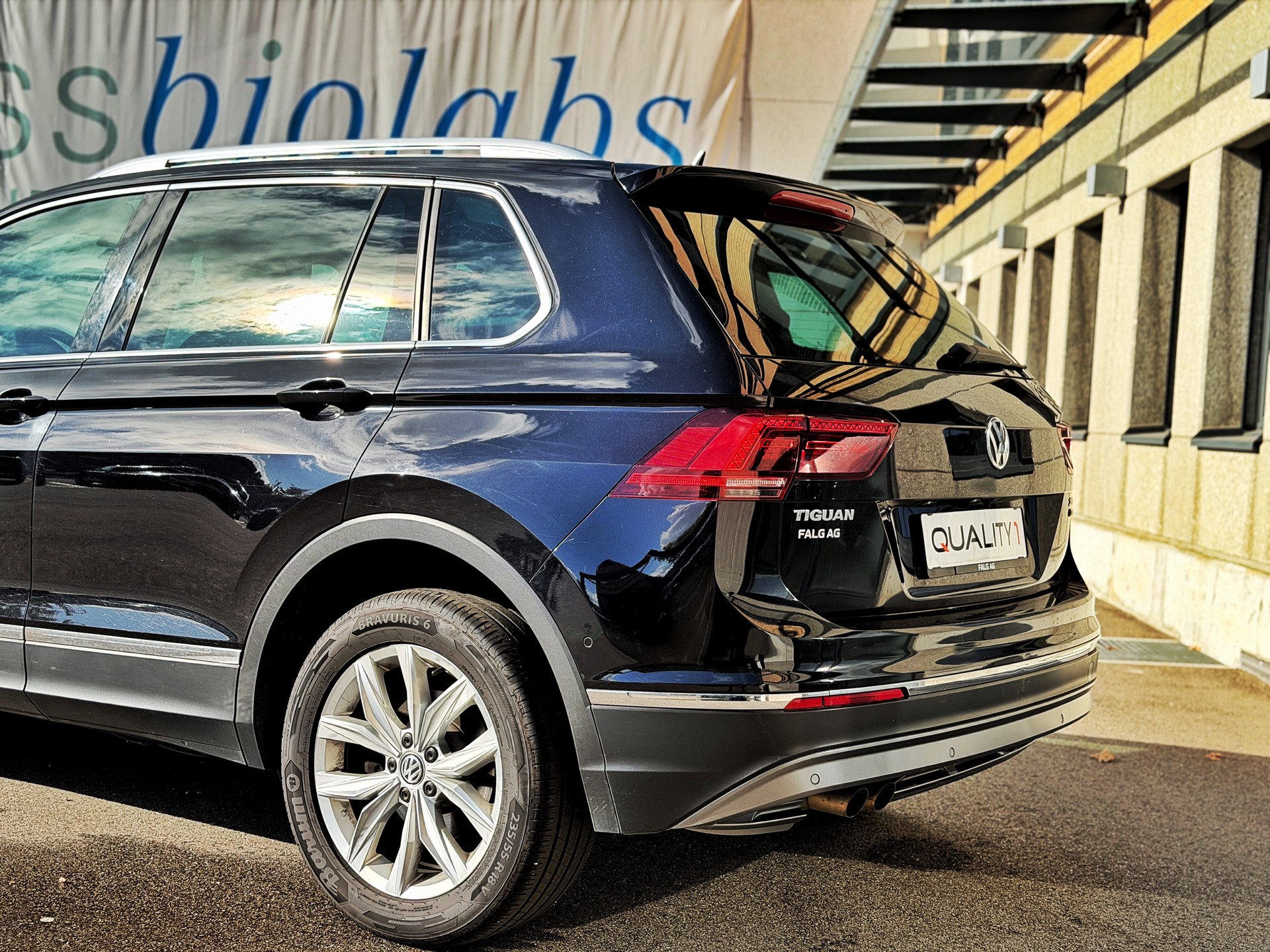 VW Tiguan 2.0 TDI SCR Highline 4Motion DSG-image-11
