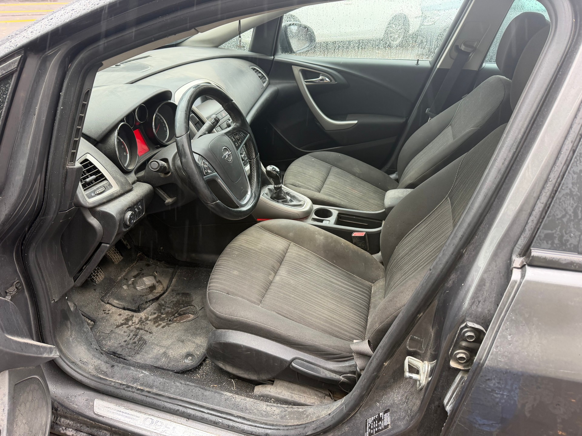 OPEL Astra 1.4i 16V Turbo Cosmo-image-10