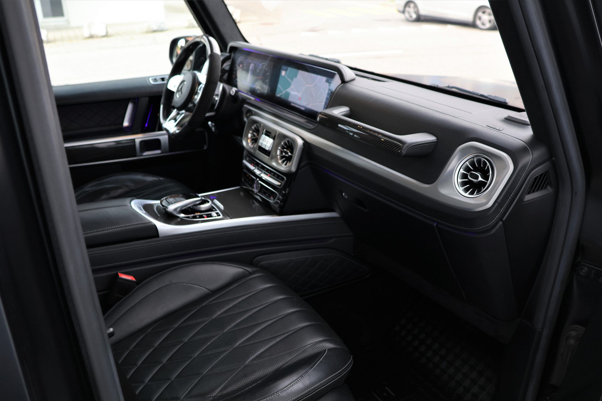 MERCEDES-BENZ G 63 AMG Speedshift Plus G-Tronic *Designo Magno*-image-23
