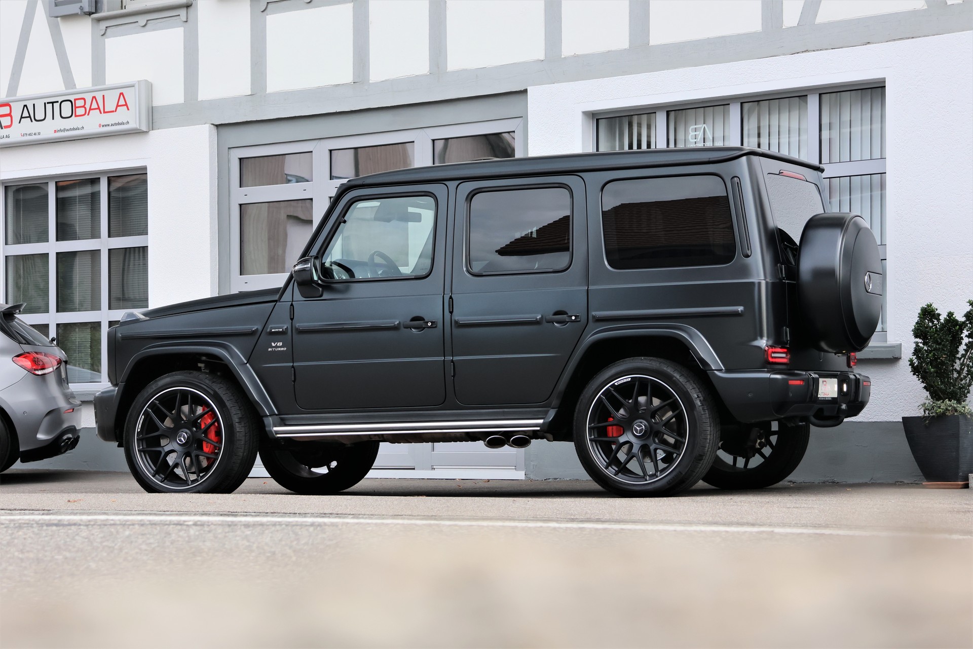 MERCEDES-BENZ G 63 AMG Speedshift Plus G-Tronic *Designo Magno*-showroom-element-3