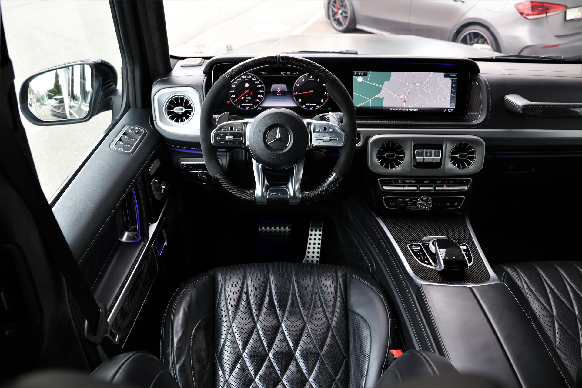 MERCEDES-BENZ G 63 AMG Speedshift Plus G-Tronic *Designo Magno*-image-17