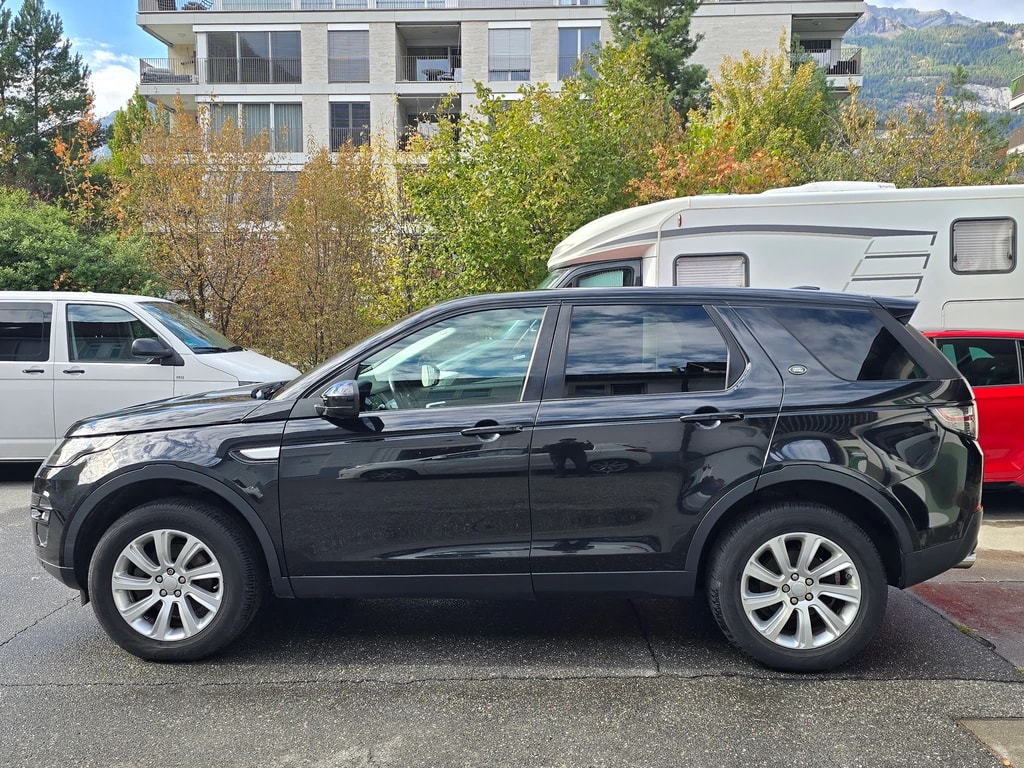 LAND ROVER Discovery Sport 2.0 TD4 SE AT9-image-1