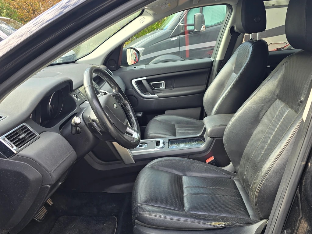 LAND ROVER Discovery Sport 2.0 TD4 SE AT9-image-8