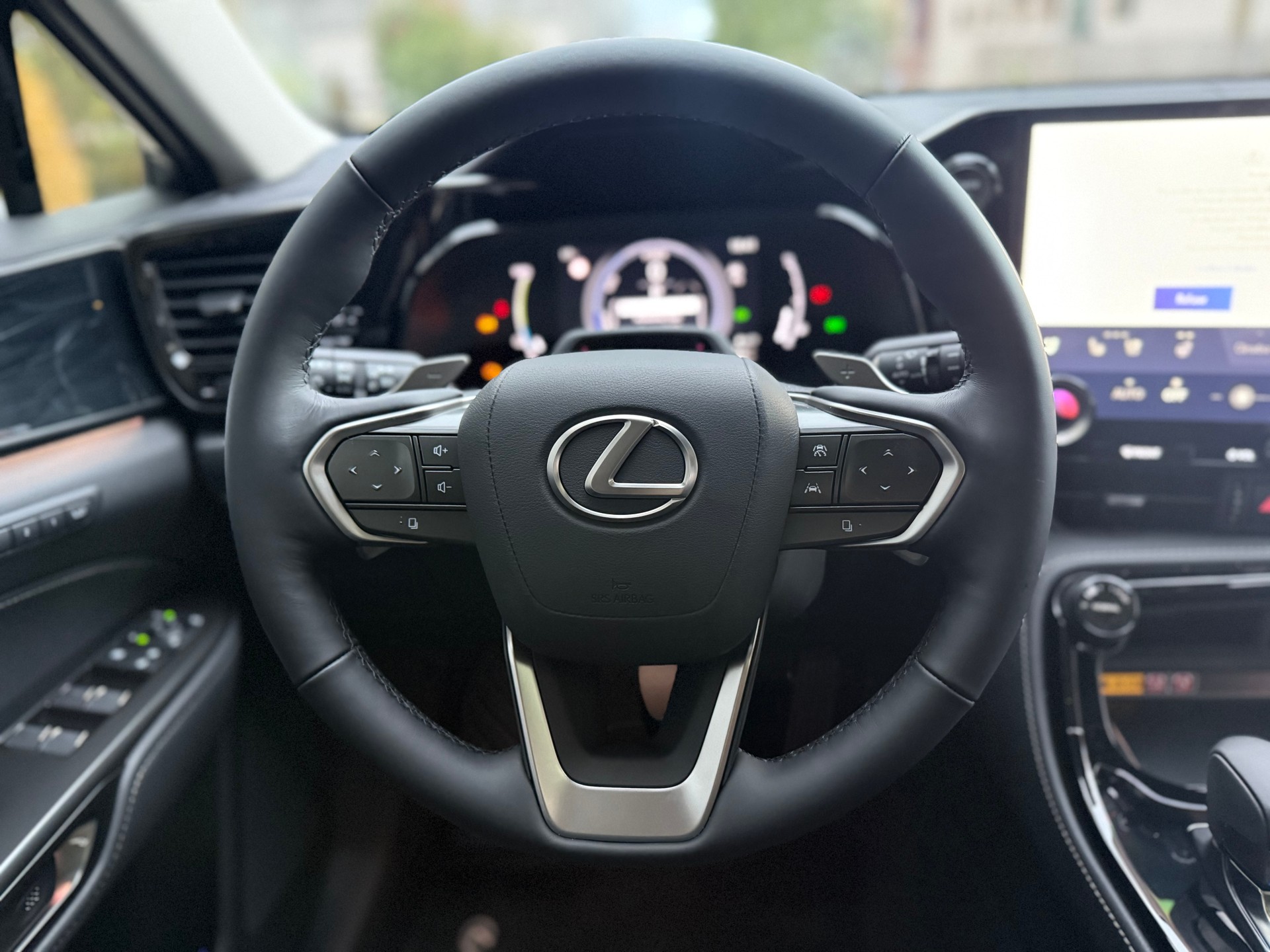 LEXUS NX 450h+ E-FOUR Comfort-image-7