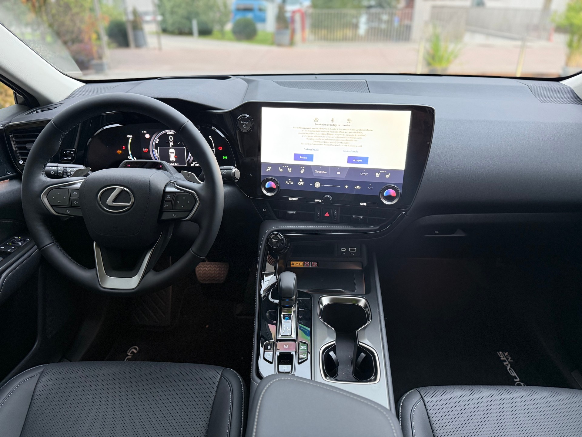 LEXUS NX 450h+ E-FOUR Comfort-image-8