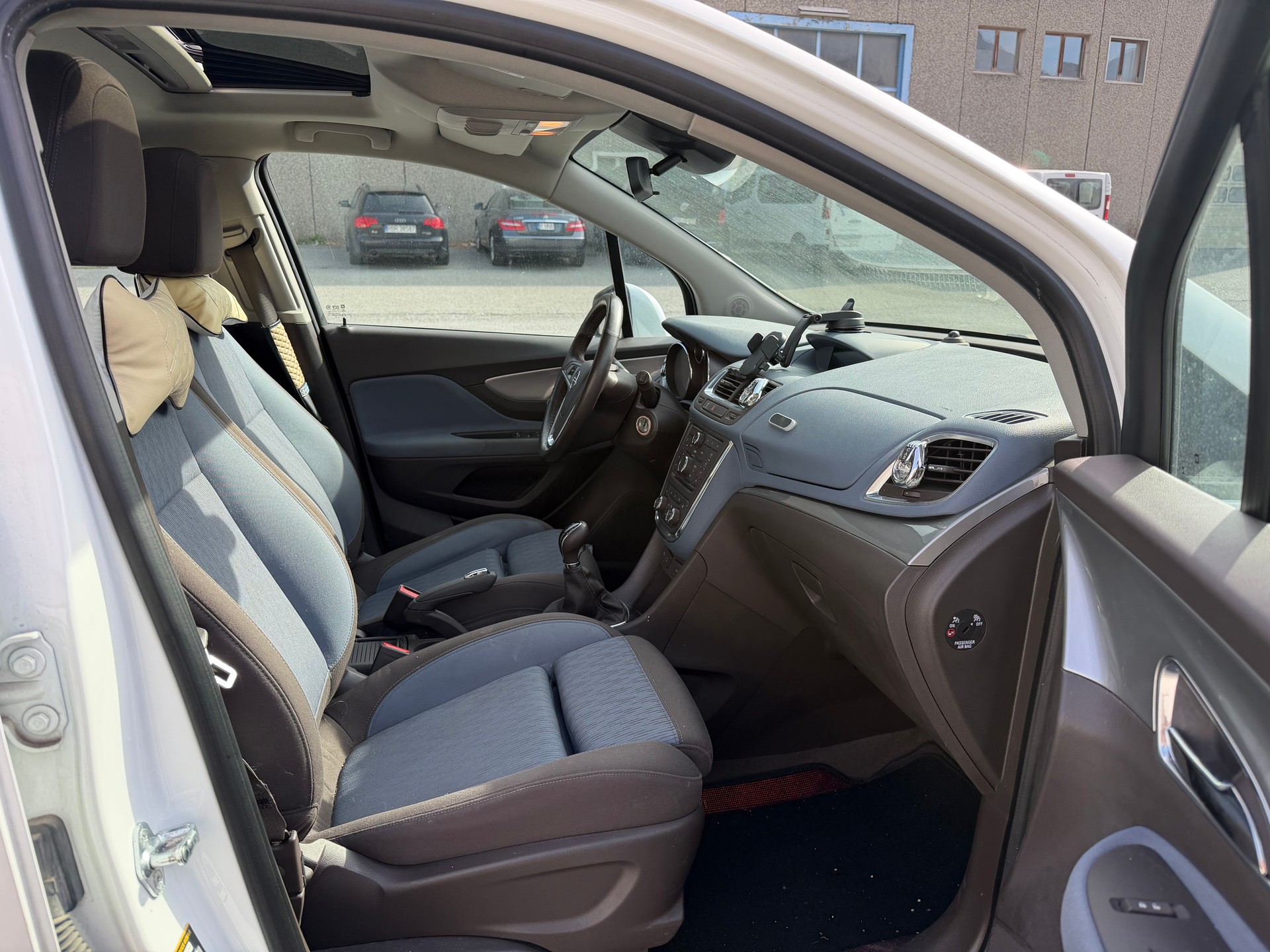 OPEL Mokka 1.4i 16V Turbo Cosmo 4WD-image-9