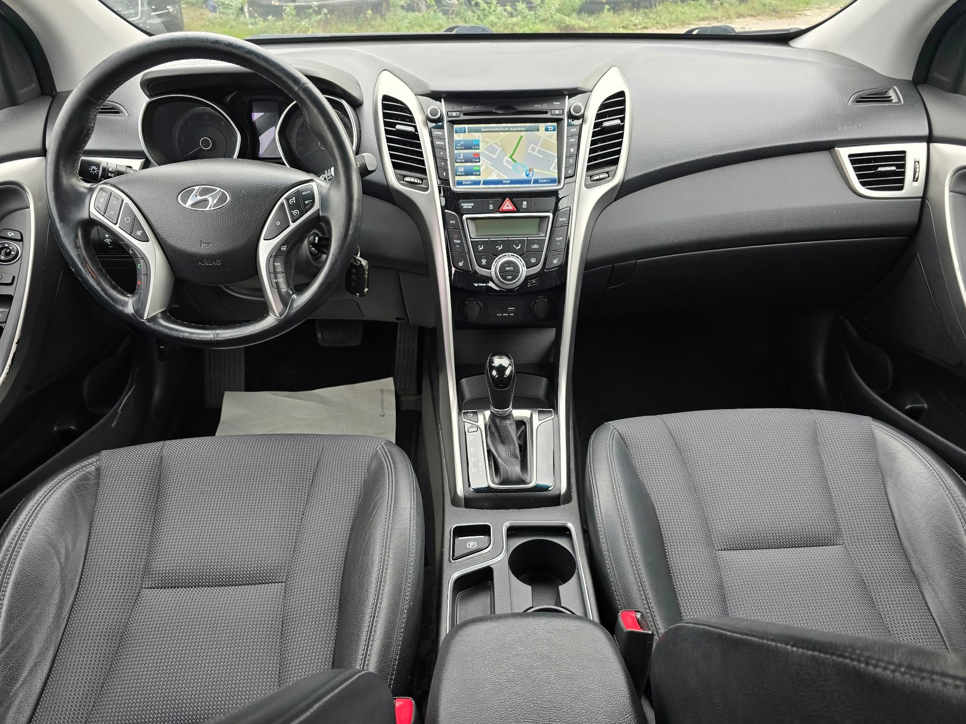 HYUNDAI i30 Wagon 1.6 CRDi GO Automatic DCT-image-10