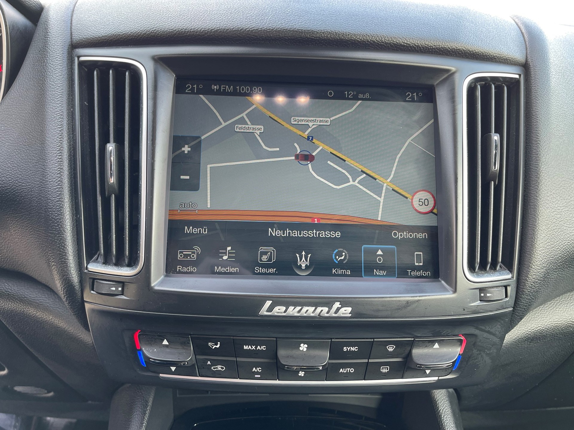 MASERATI Levante D 3.0 V6 Automatica-image-11