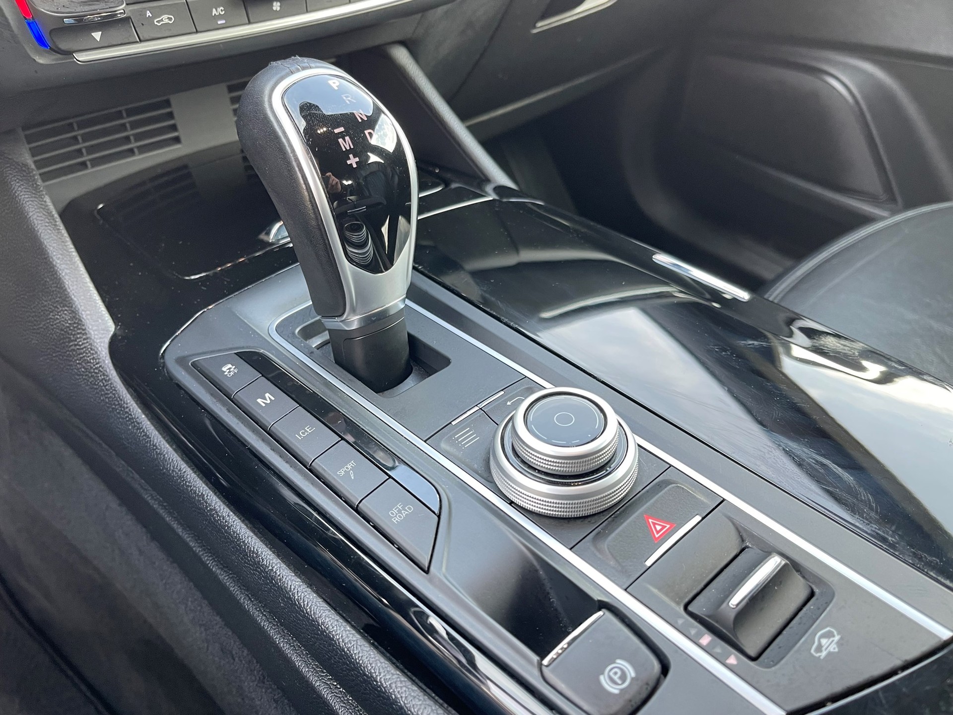 MASERATI Levante D 3.0 V6 Automatica-image-10