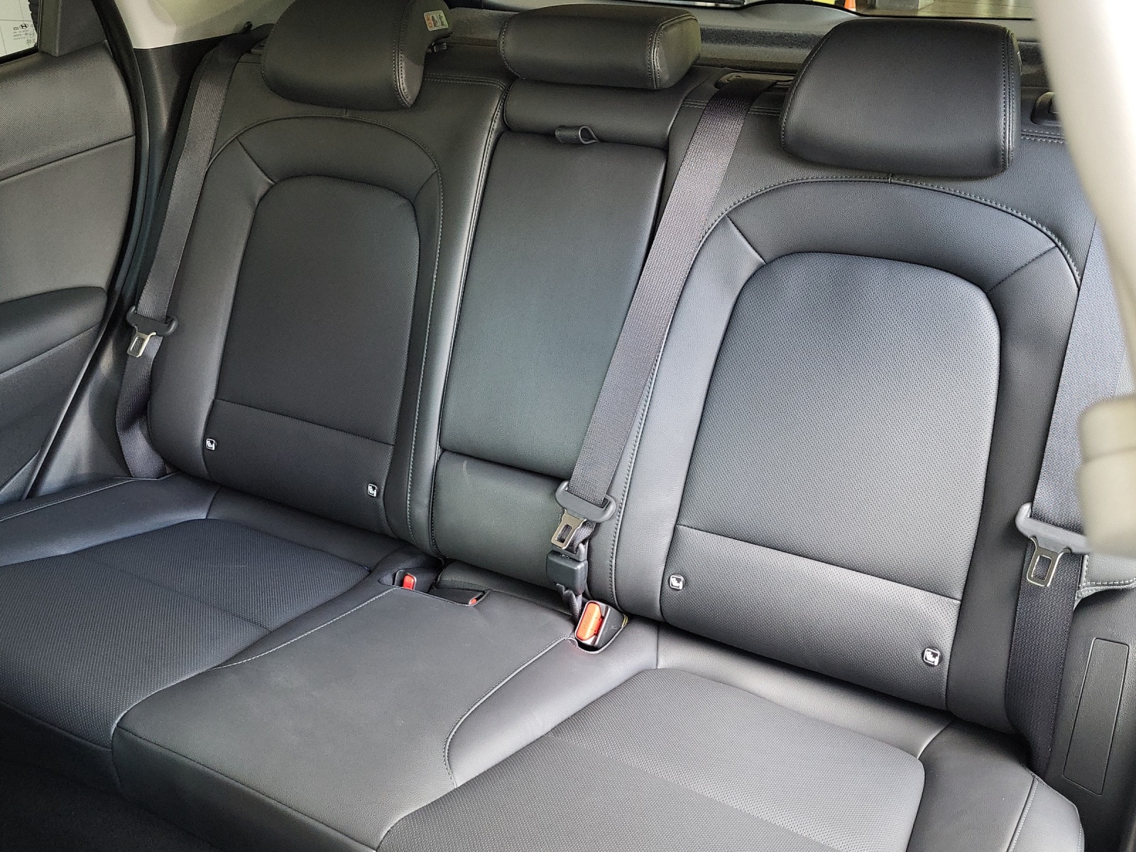 HYUNDAI Kona 1.6 T-GDi Vertex 4WD Two Tone-image-6