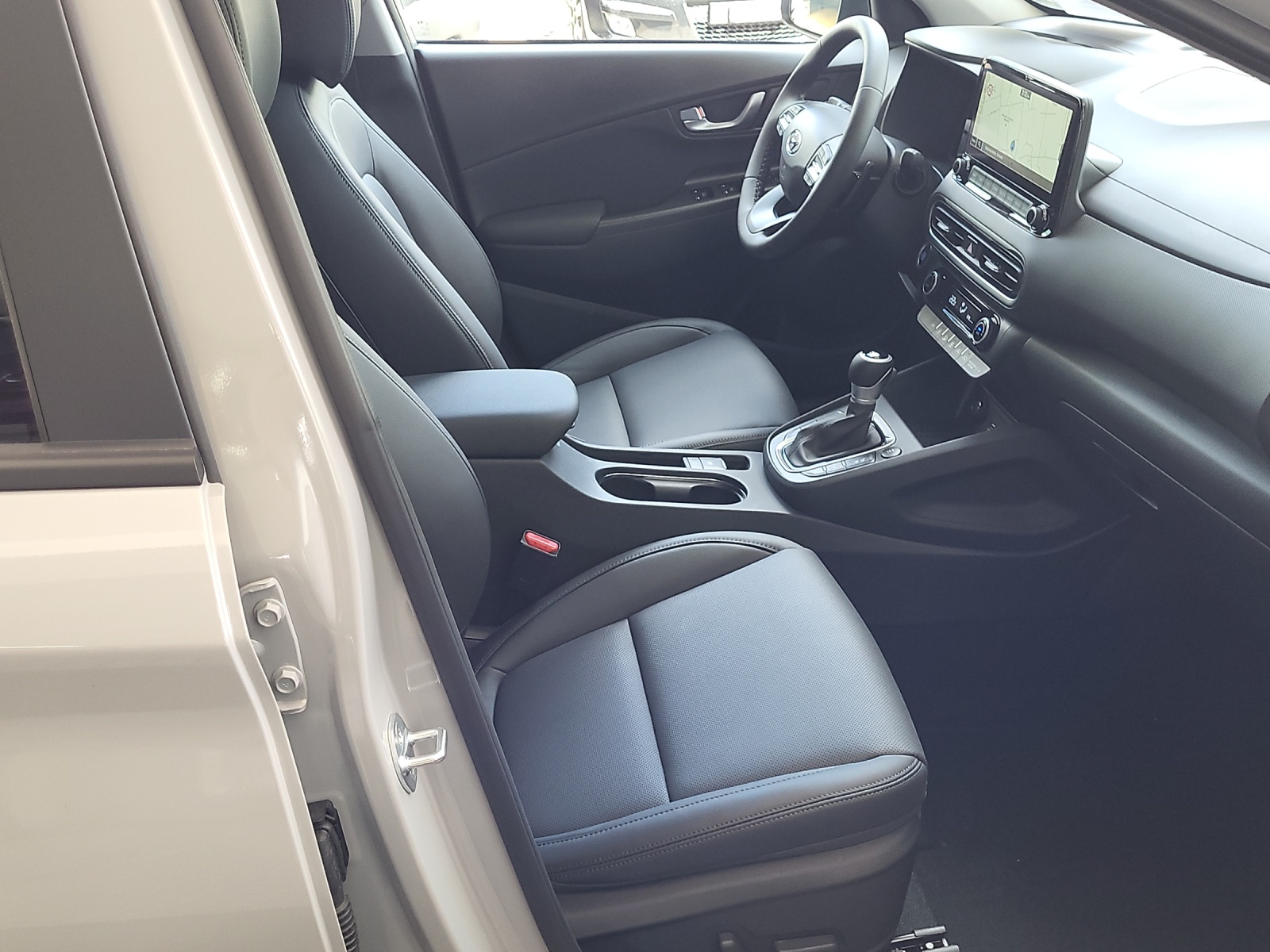 HYUNDAI Kona 1.6 T-GDi Vertex 4WD Two Tone-image-8