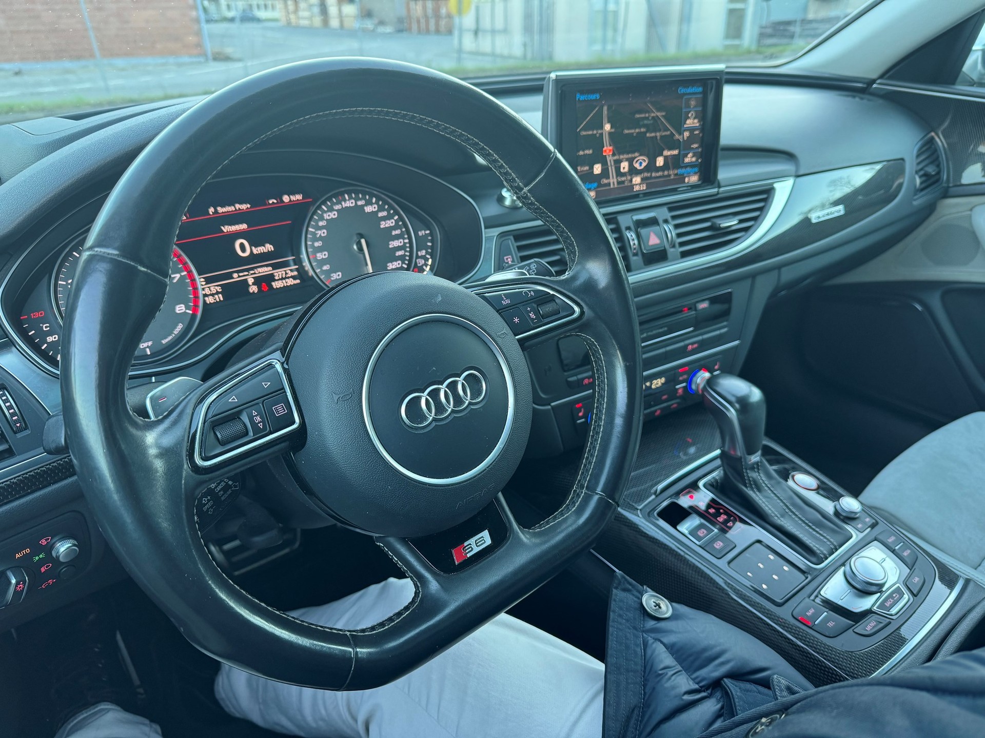 AUDI S6 Avant 4.0 TFSI V8 quattro S-tronic-image-13